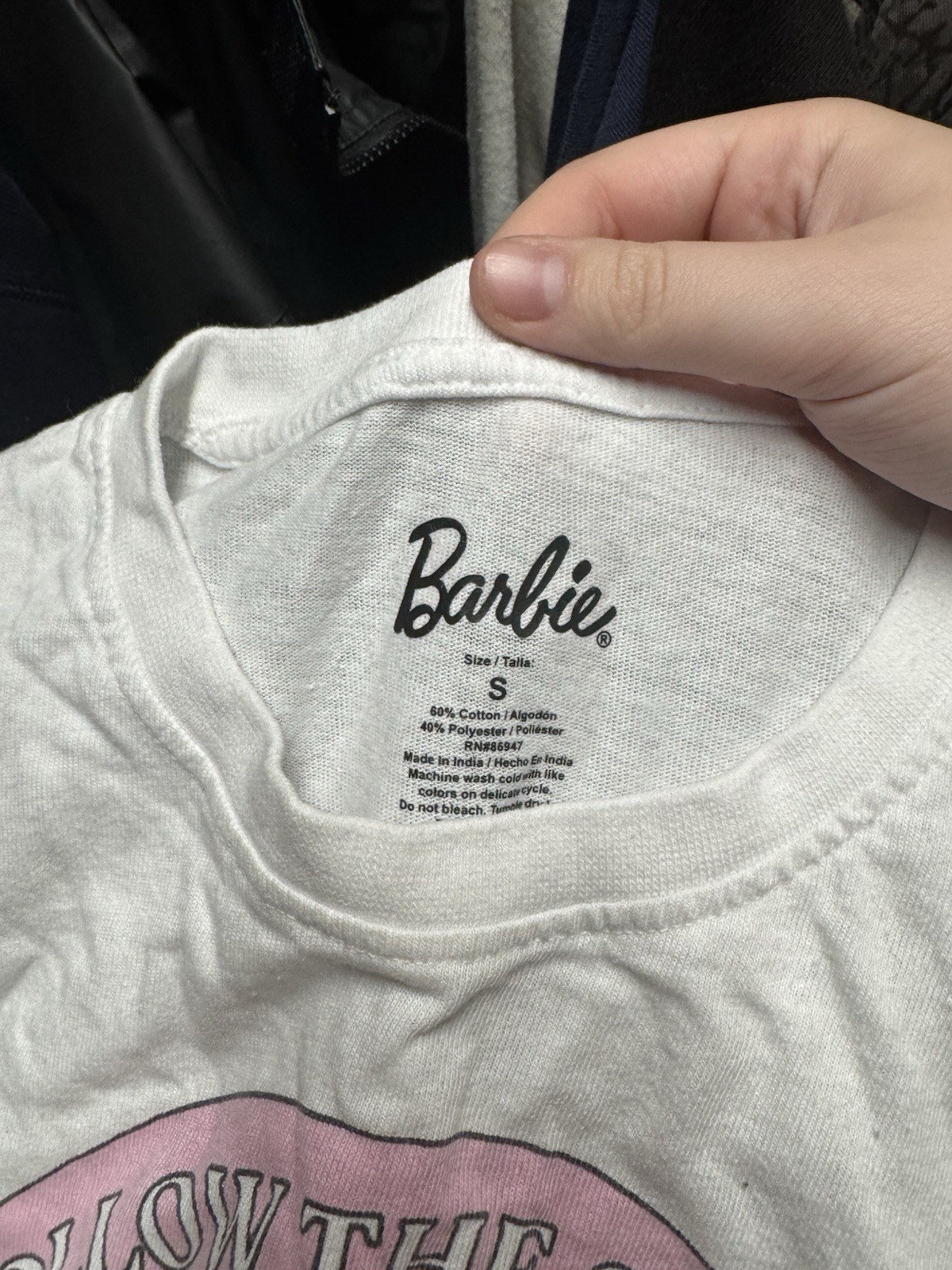 Barbie Malibu Graphic Women’s White Crew Neck T-Shirt Short Sleeve S