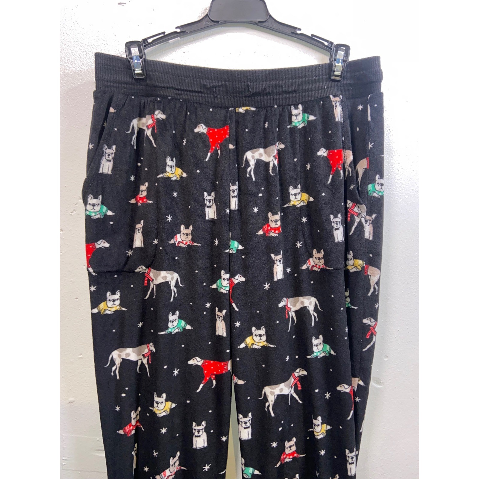 Secret Treasures Christmas Dog Print Fuzzy Jogger Pajama Pants Holiday Festive