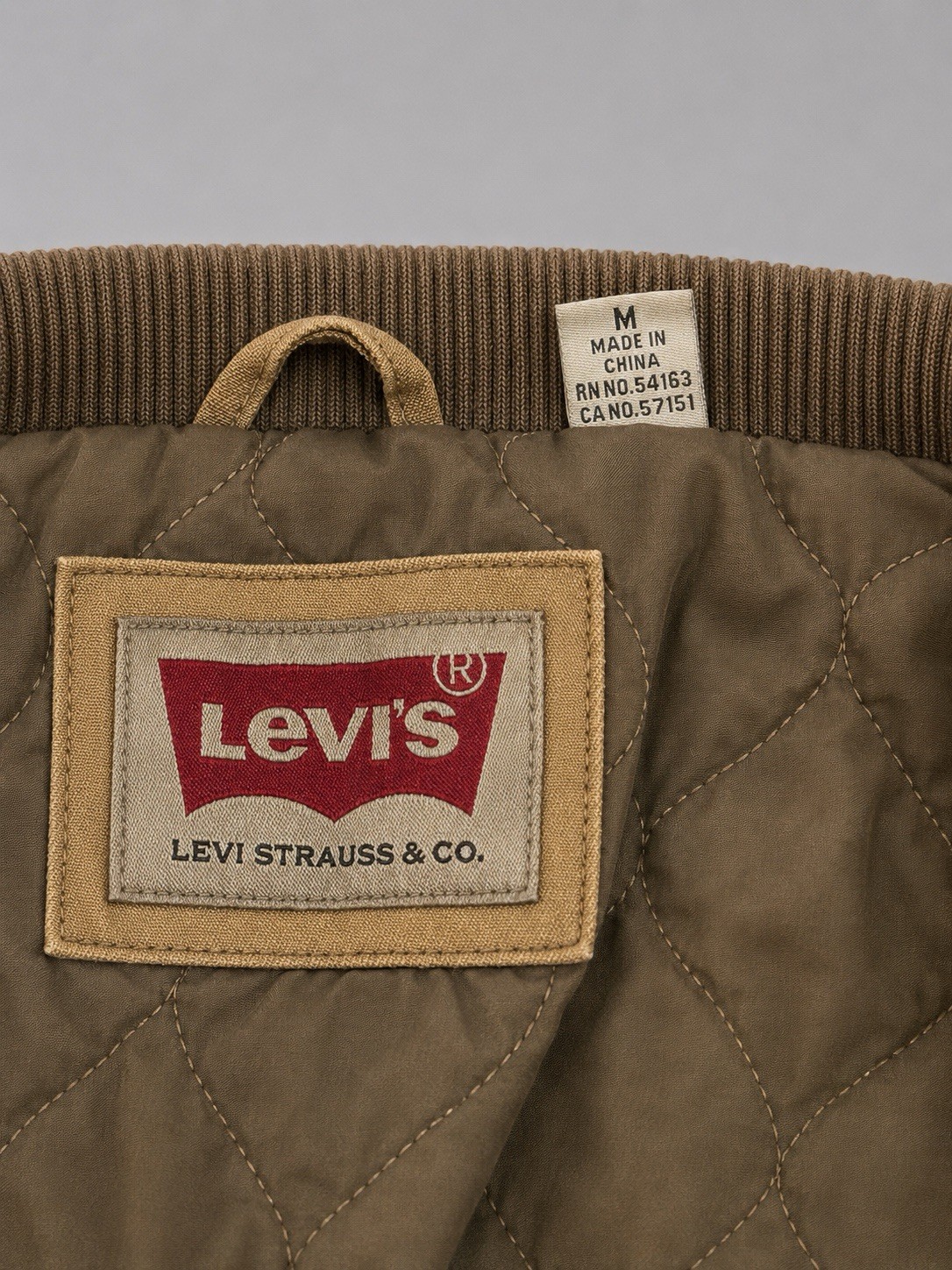 Levi’s Men’s Brown Quilted Lined Jacket M Zip/Snap Stand-Up Collar