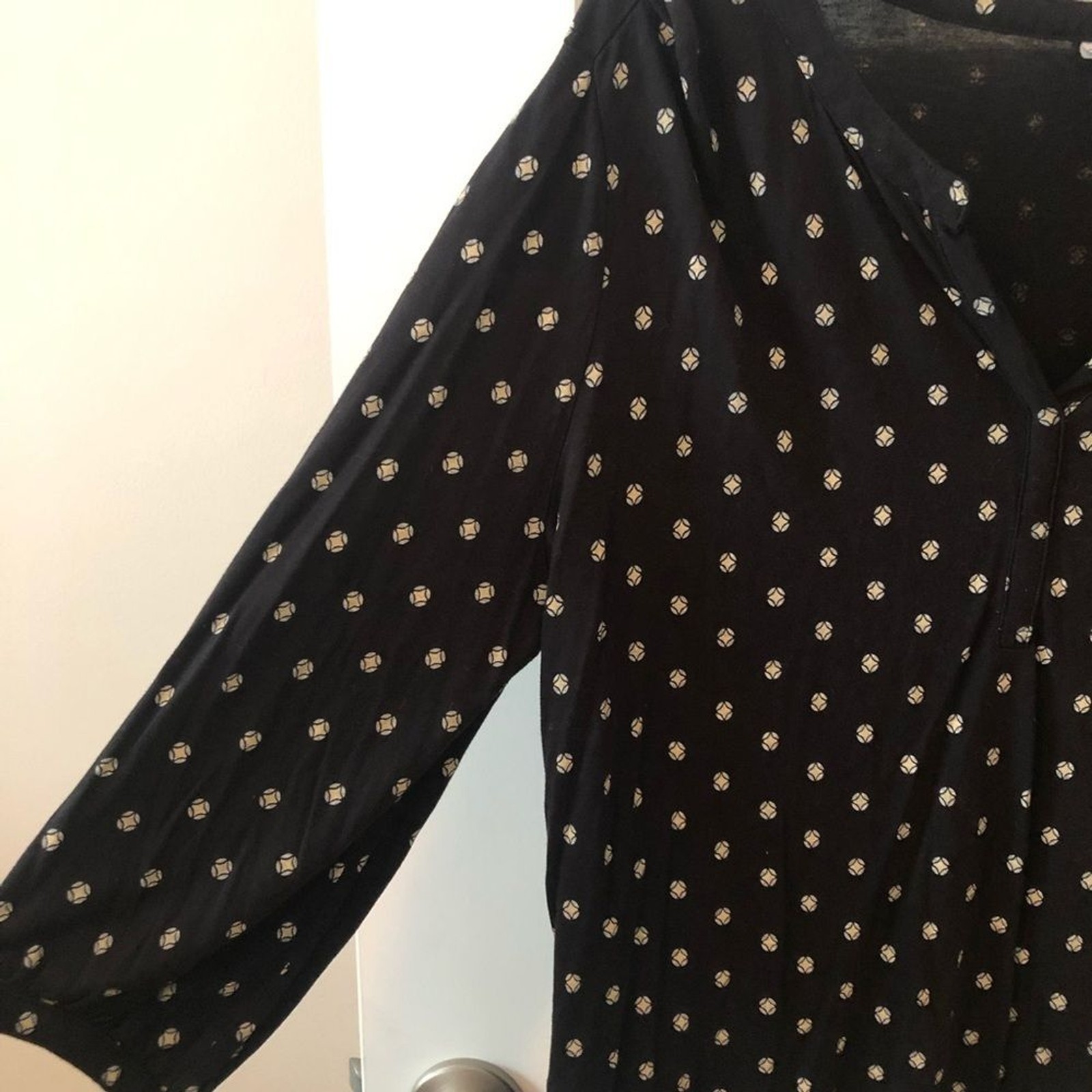 Black, v-neck, 3/4 length sleeve, Old Navy shirt with white polka dot detail