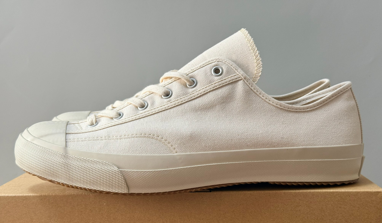MOONSTAR FINE VULCANIZED GYM CLASSIC WHITE Canvas Shoes Made in Japan