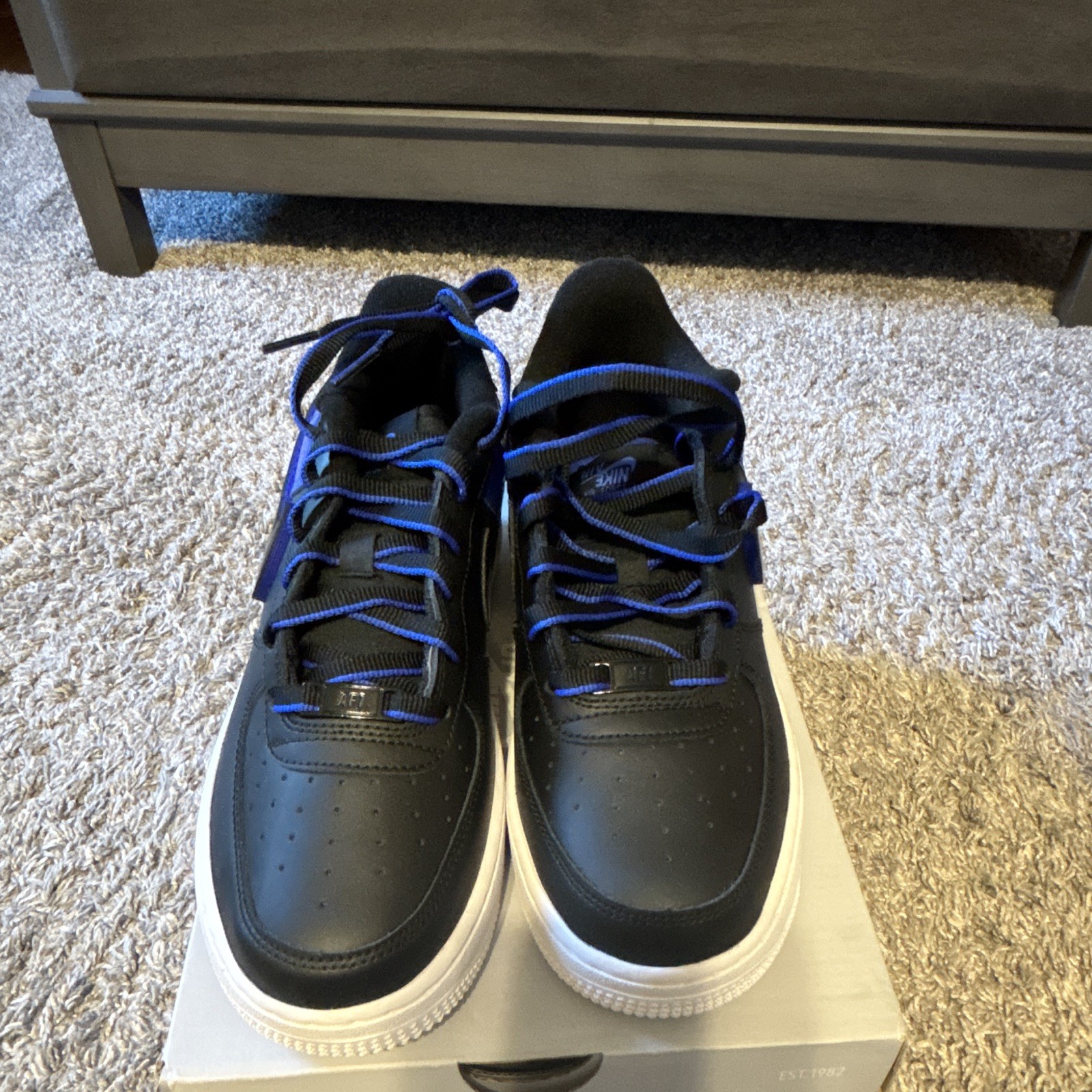 Nike Air Force 1 LV8 2 (GS) Kids Low Top Leather Sneakers 6.5Y W/B/O