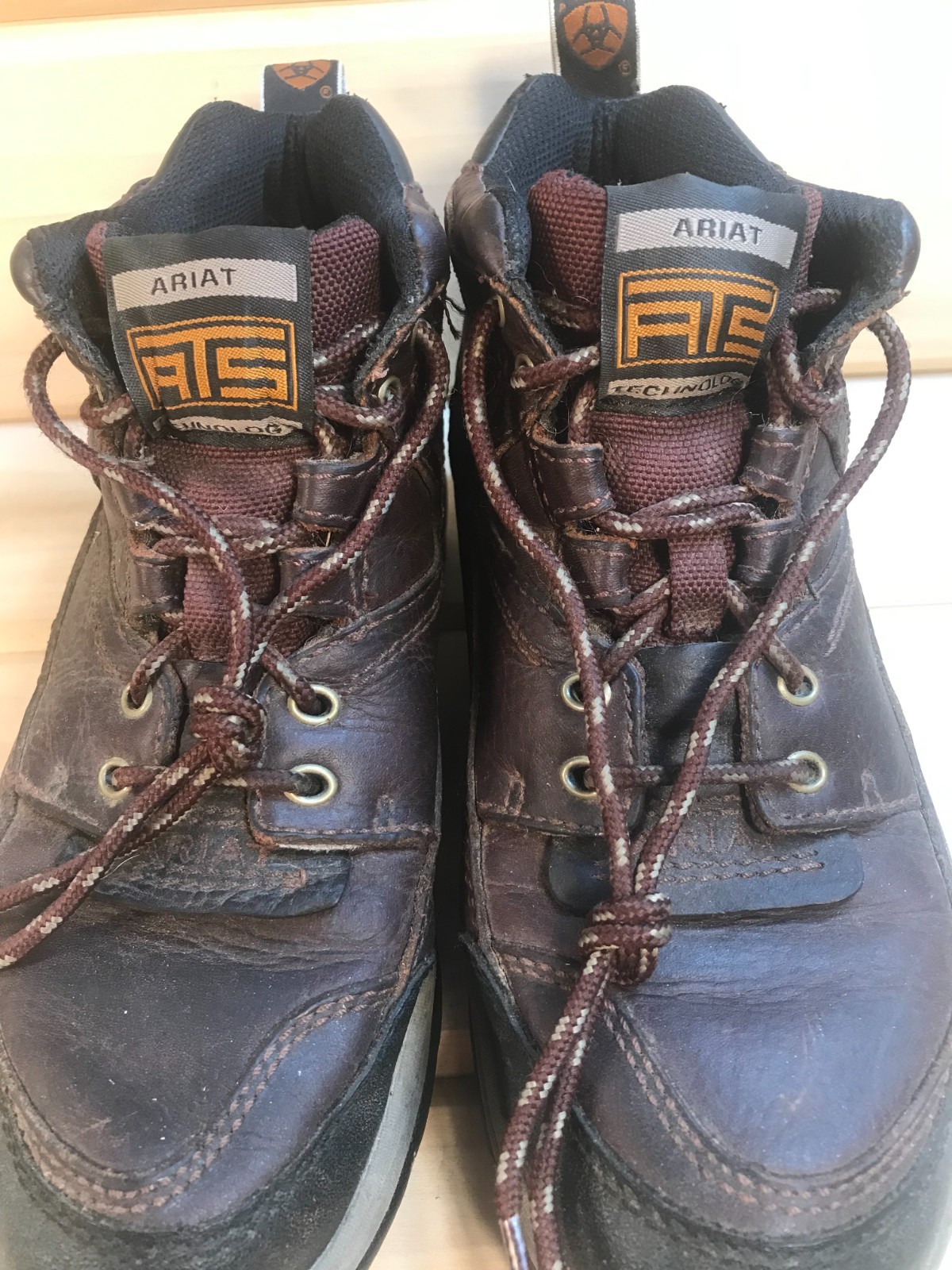 Ariat ATS Hiking Boots Mid Top Size 7B Leather Rubber 10004138