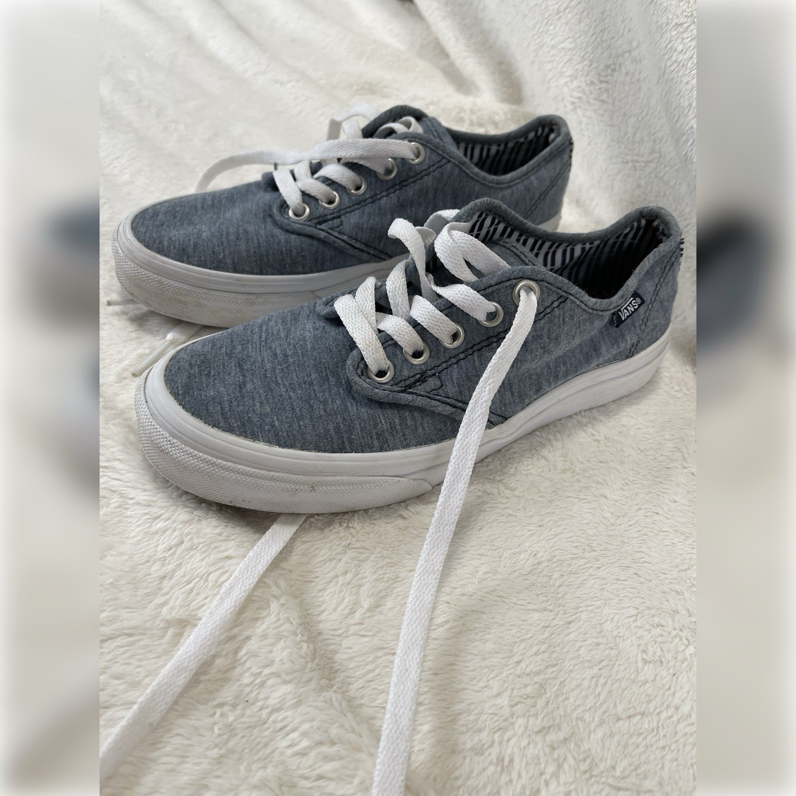 Vans Camden Stripe Denim Blue Gray Chambray Low Top Sneakers Women’s Size 5.5