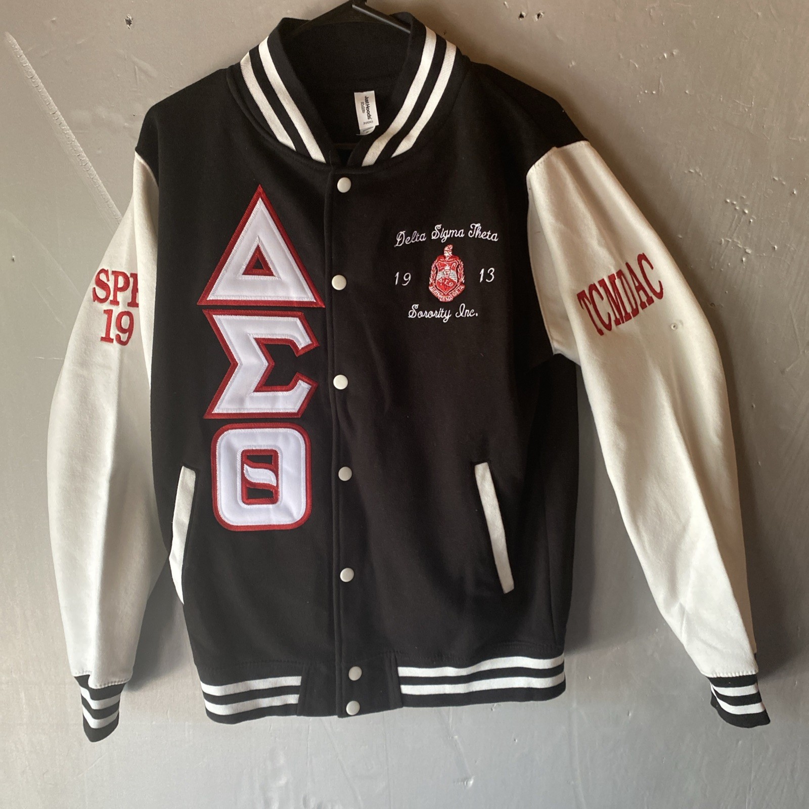 Delta Sigma Theta Sorority Jacket Sz. Med Cotton Blend White/Black