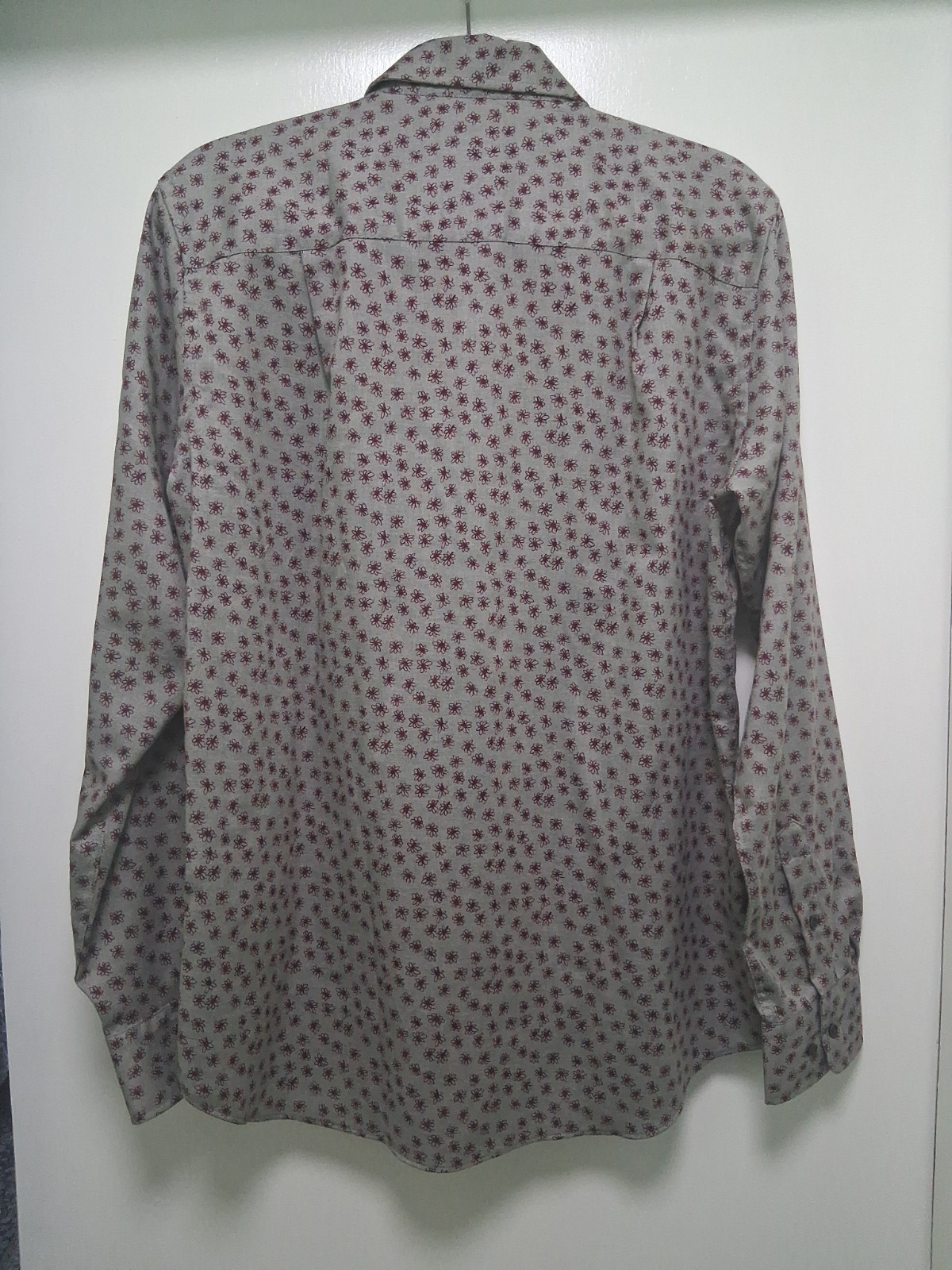 David Donahue Men’s Distinctive Merlot Floral Print On Light Gray Background M