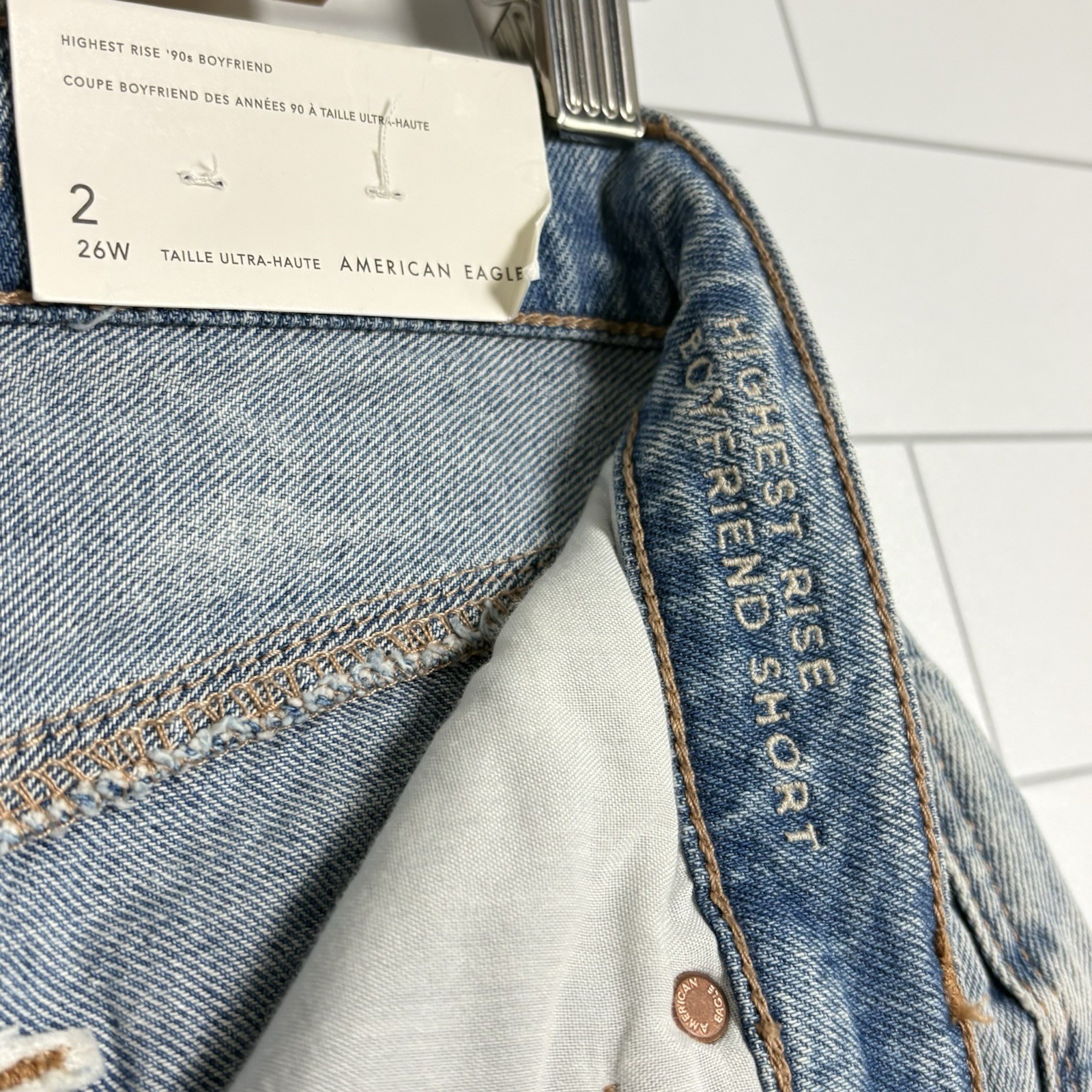 NWT American Eagle Highest Rise 90s Boyfriend Jean Shorts Size 2 26W Destroyed