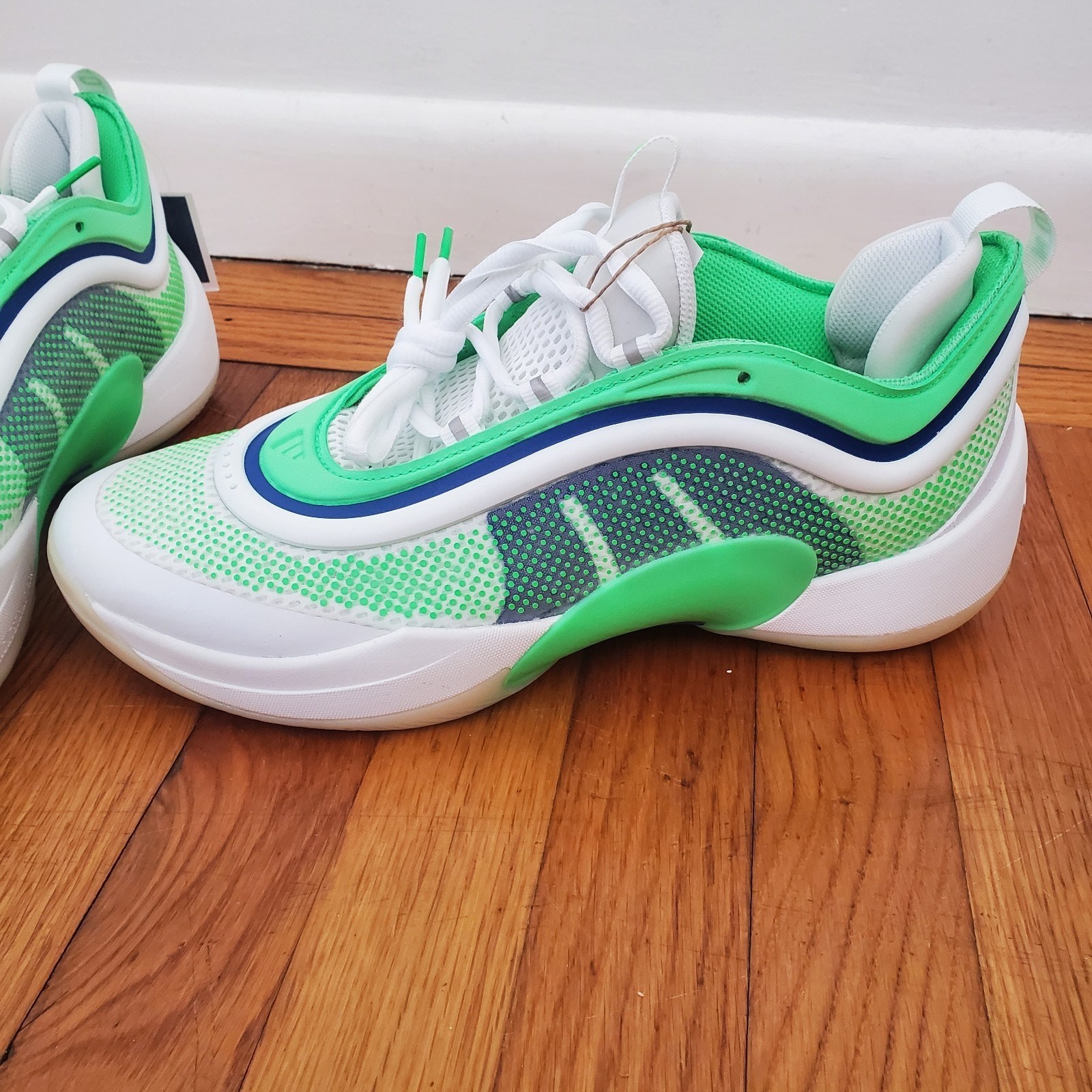 Unisex Adidas D.O.N Issue 6 Basketball Shoes Sneakers Size 11 Men 12 Women