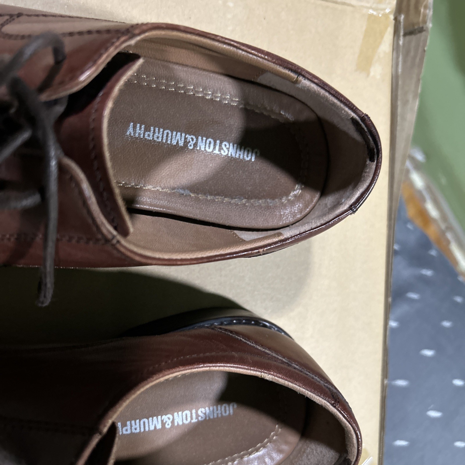 Johnston & Murphy shoes men 9.5 W Cap Toe Oxfords