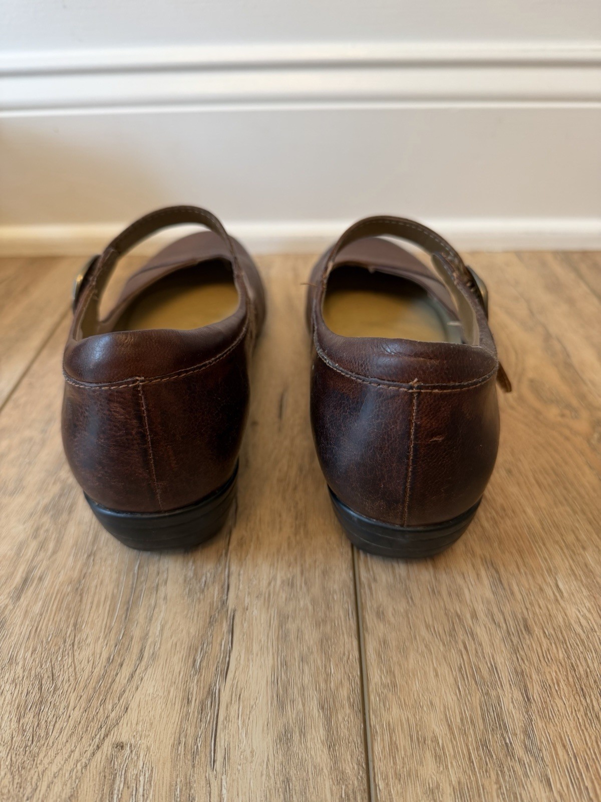 DANSKO Women’s Brown Leather Marah Mary Jane Clogs Size 38. Cleaned And Polish