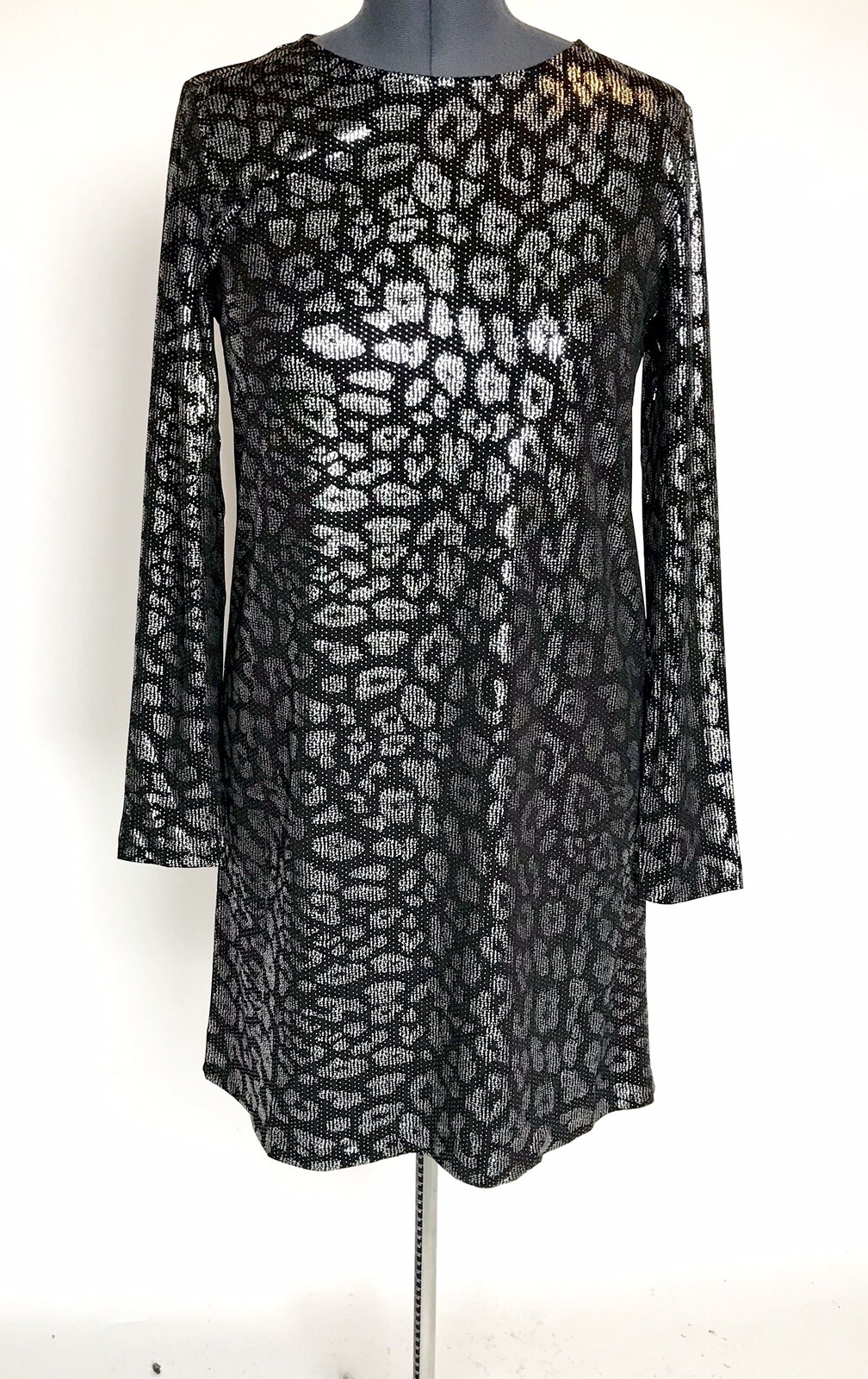 Carmen Marc Valvo Silver & Black Stretch Dress.Retail $88 Price $44 Size L NWT