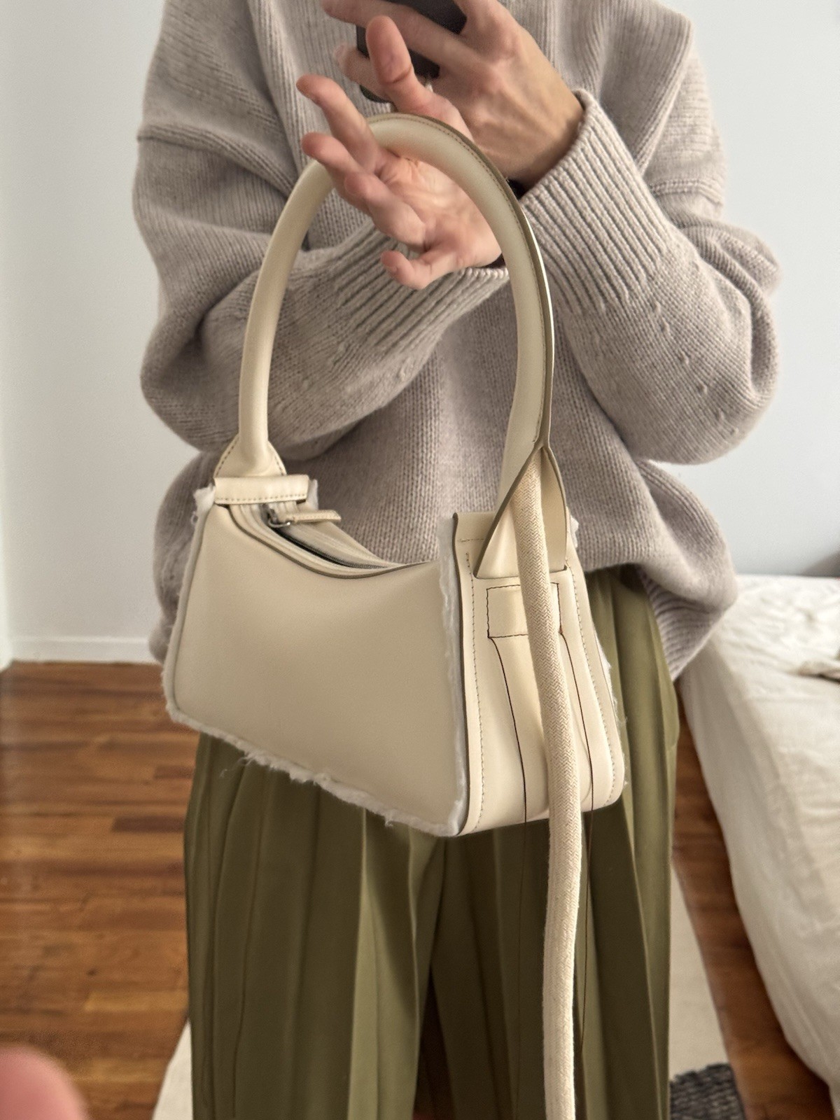 DENTRO Ivory Leather Baguette Shoulder Bag Tassel Strap Cream Made in Italy
