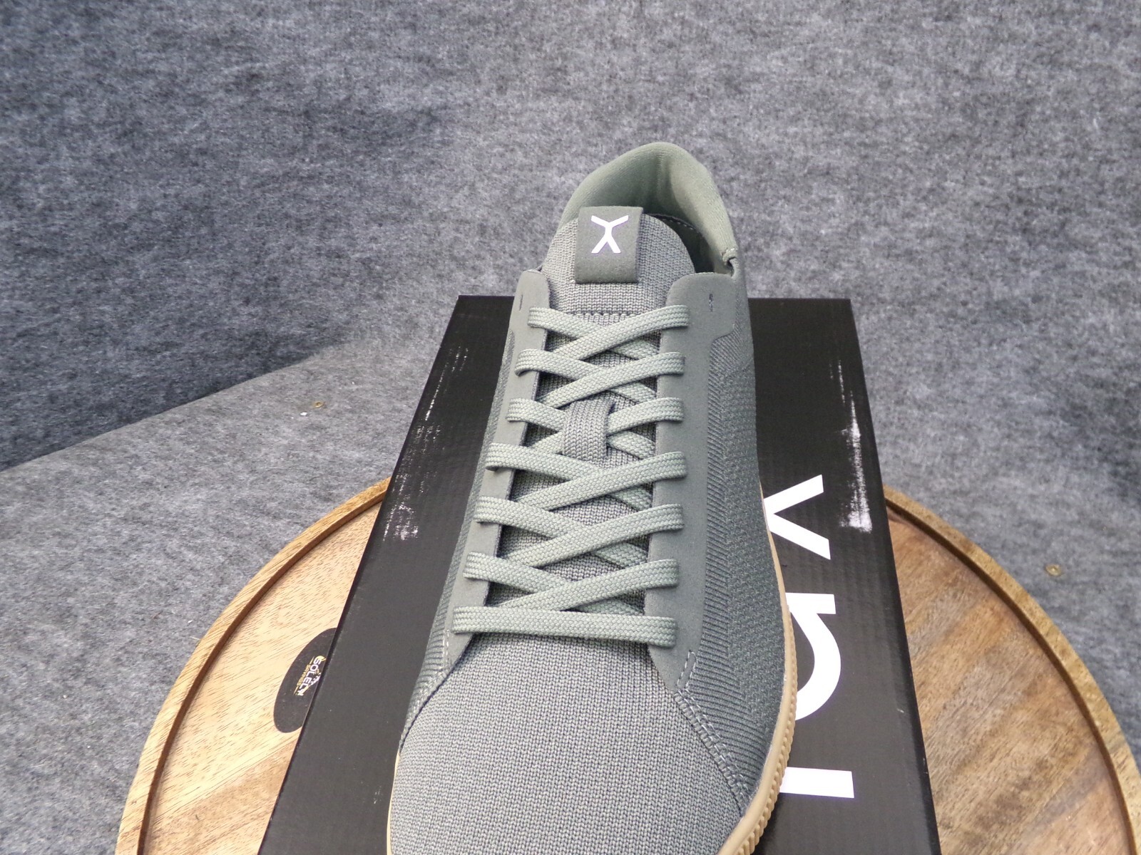 Flux Adapt Trainer Olive Gum Barefoot Athletic Knit Shoes Sneakers Mens Size 10