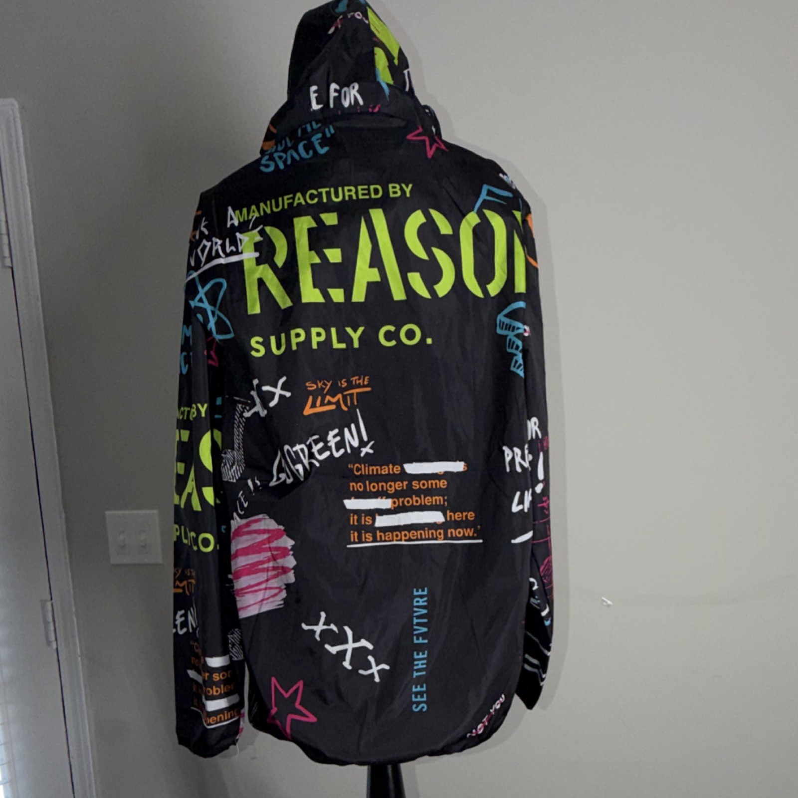Reason Graffiti Print Hooded Windbreaker Men’s Jacket Black Multicolor Size M