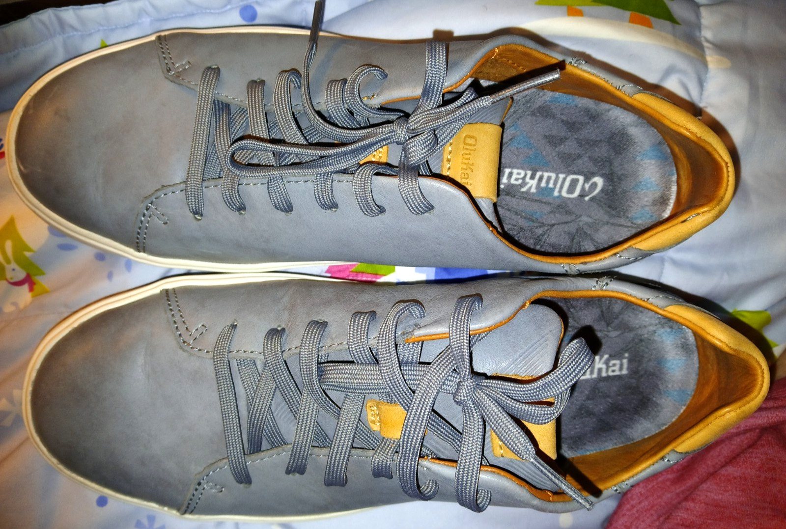 OluKai Lae‘ahi Lī ‘Ili Men’s Grey Leather Sneakers US Size 9 Authentic