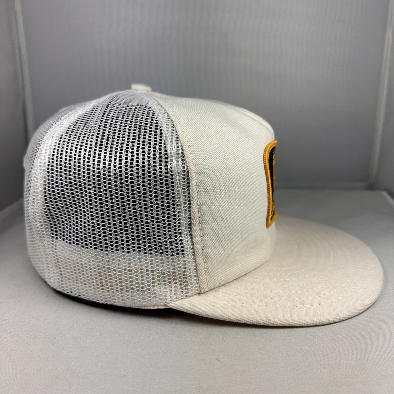 Vintage John Deere Hat 80s White Trucker Cap w/ Patch, Louisville Mfg. Co.
