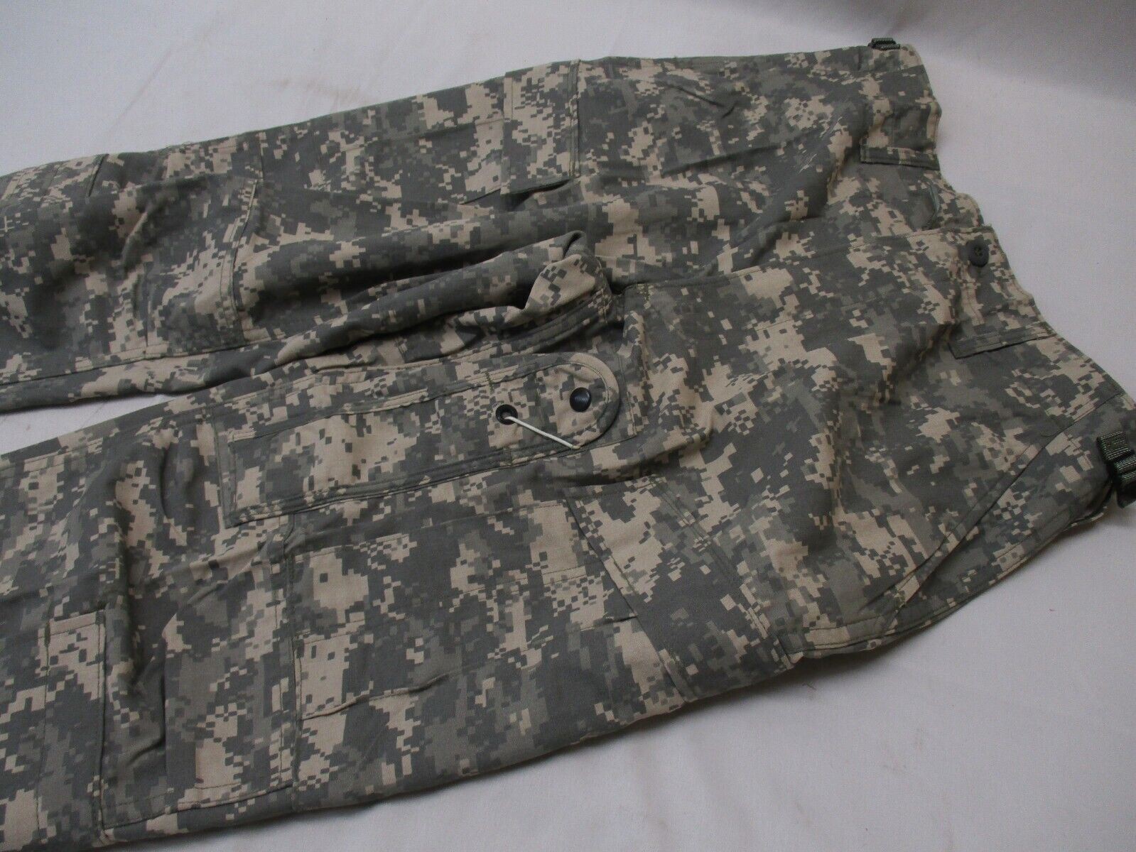 US ARMY ISSUE COMBAT AIRCREW UNIFORM PANTS A2CU DIGITAL ACU CAMO UCP FIRE RESIST