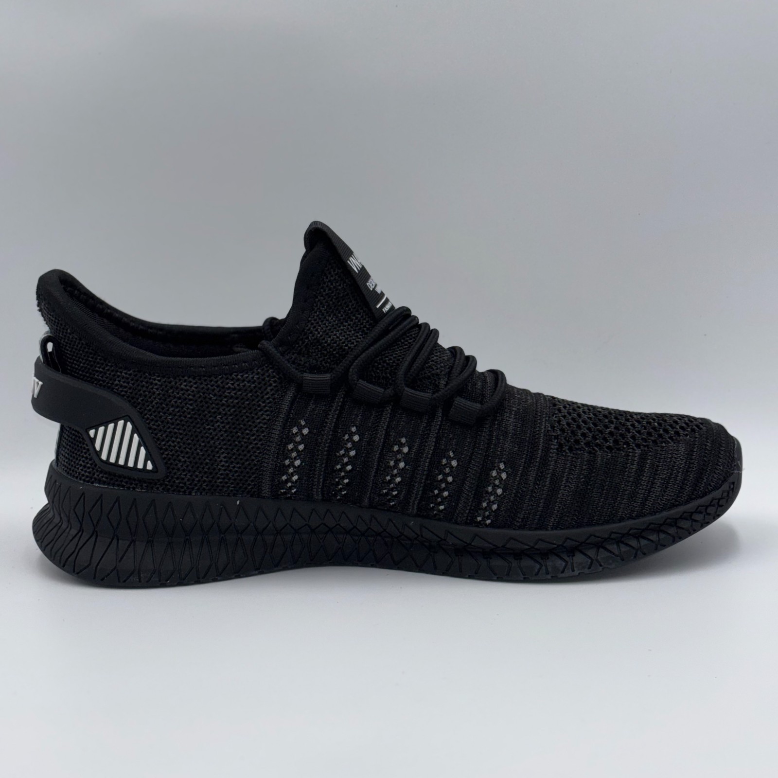 Big Size Men’s Breathable Lightweight Sneakers Slip Resistant