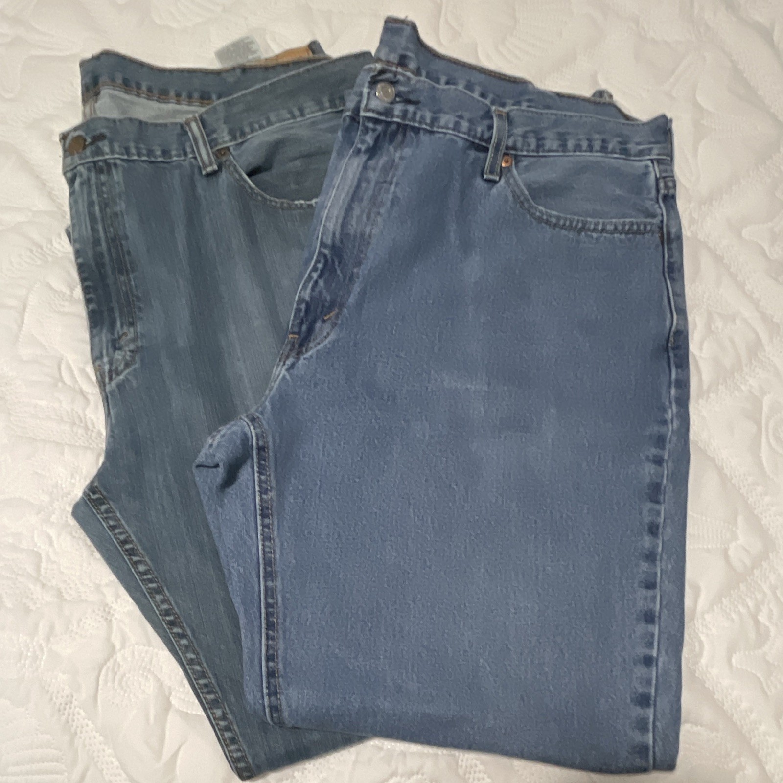 Levi Strauss & Co. Men’s Blue Denim Jeans Straight Regular Fit Medium Wash