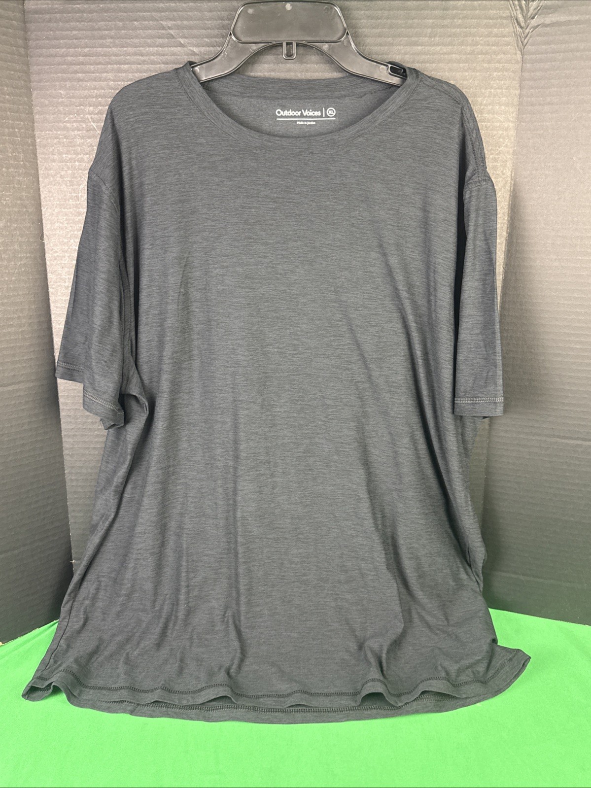 Outdoor Voices Men’s CloudKnit T-Shirt Size XL Black NO TAGS