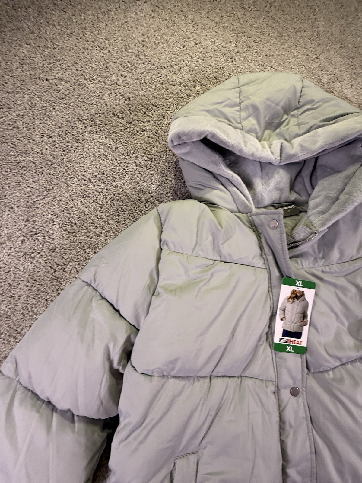 NWT 32 Degrees Heat Women’s Puffer Jacket Size XL Light Green Heavyweight