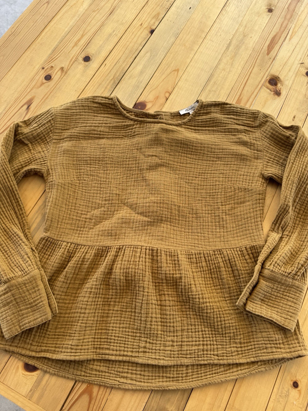 Casual everyday summer Madewell button back long sleeve peplum size xs
