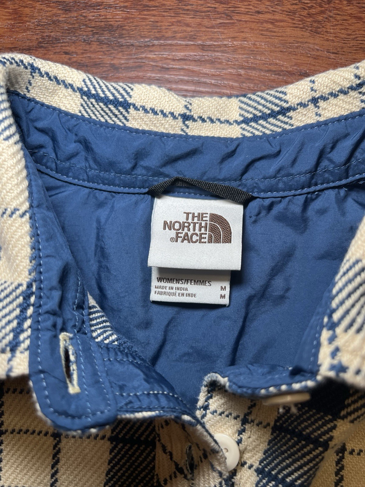 The north face Women’s Flannel Shirt Blue And Cream Plaid Size Medium