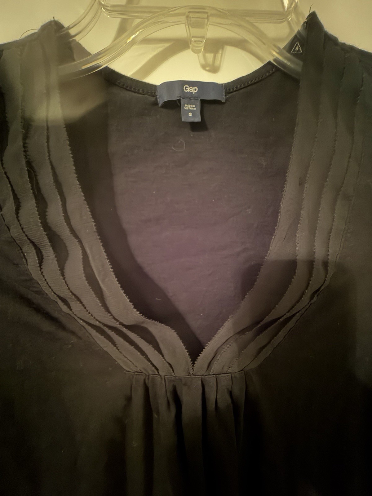 Gap Black Solid V-Neck Pleated Puff Short Sleeve Pullover Blouse S Women