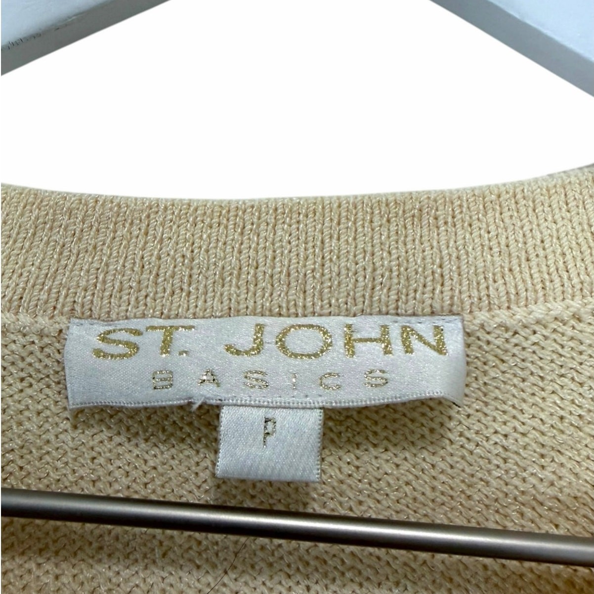 St. John Basics Cream Knit Short Sleeve Sweater Size Small