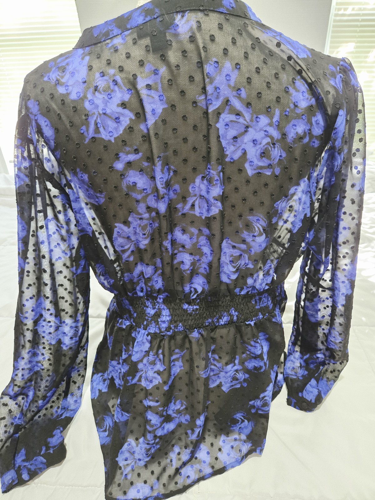 Torrid 00 L Chiffon Clip Dot Ruffle Front Top Floral Roses Blue Boho Indie Weste