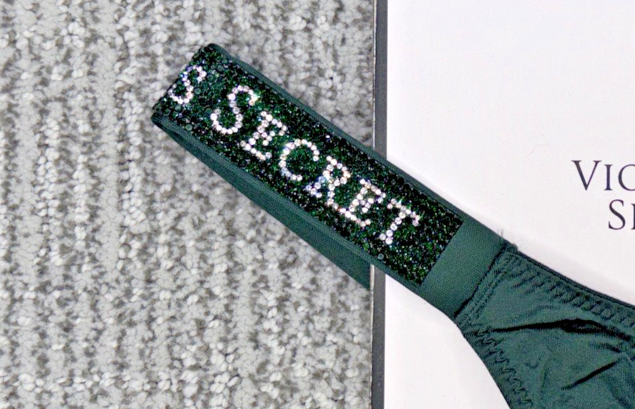 Victoria’s Secret Very Sexy NWT Medium Green Spellout Shine Strap Thong Panty