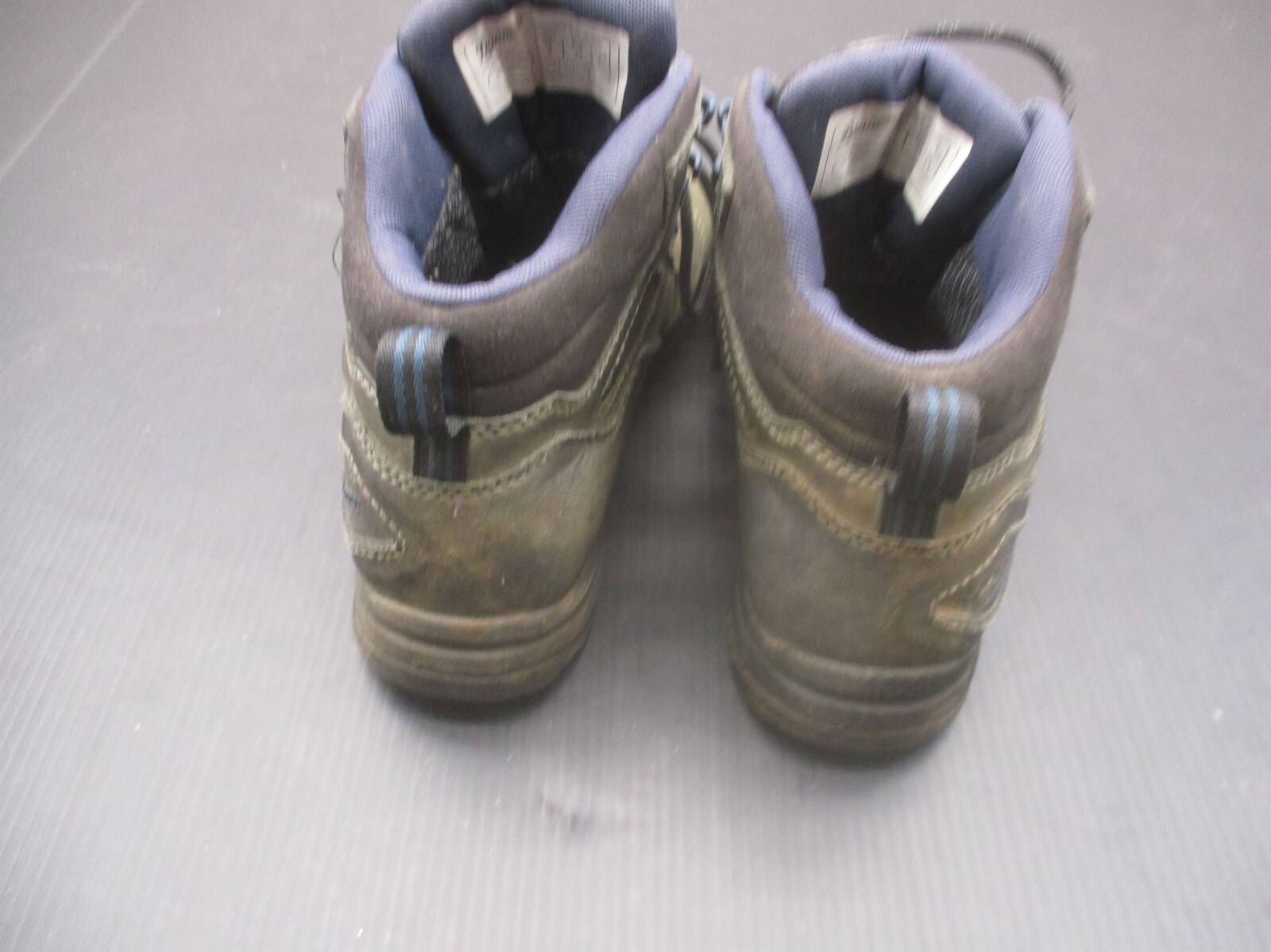 Danner Size 9 Mens Leather Rubber Outsole Waterproof Lace Up Working Boots SH-10