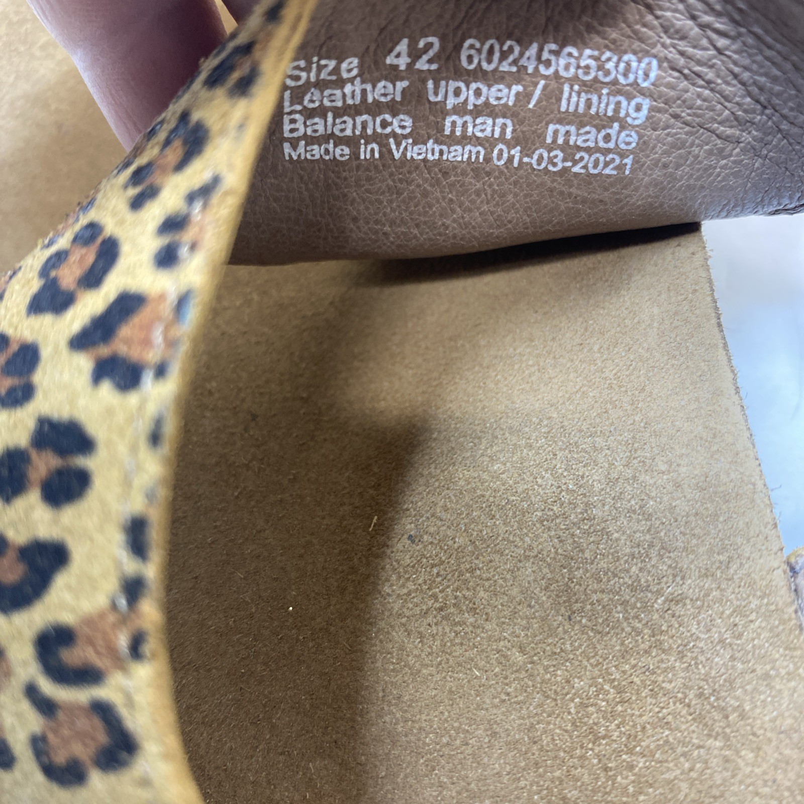Dansko Reece Womens Sandals Leopard Print Suede Toe Loop Comfort Size 42 11.5/12