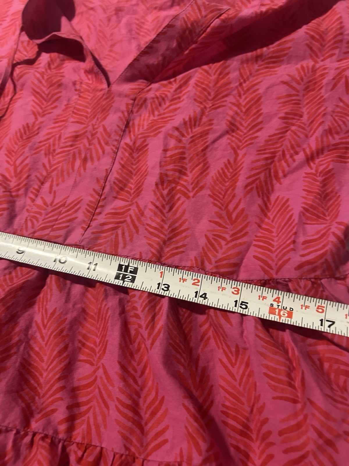 Vineyard Vines Raspberry Pink Rose Tiered Tassel Top Palm Leaf Print S Peplum