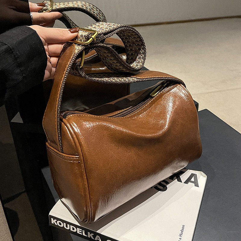 High-end Textured Fashionable Shoulder And Crossbody Bag