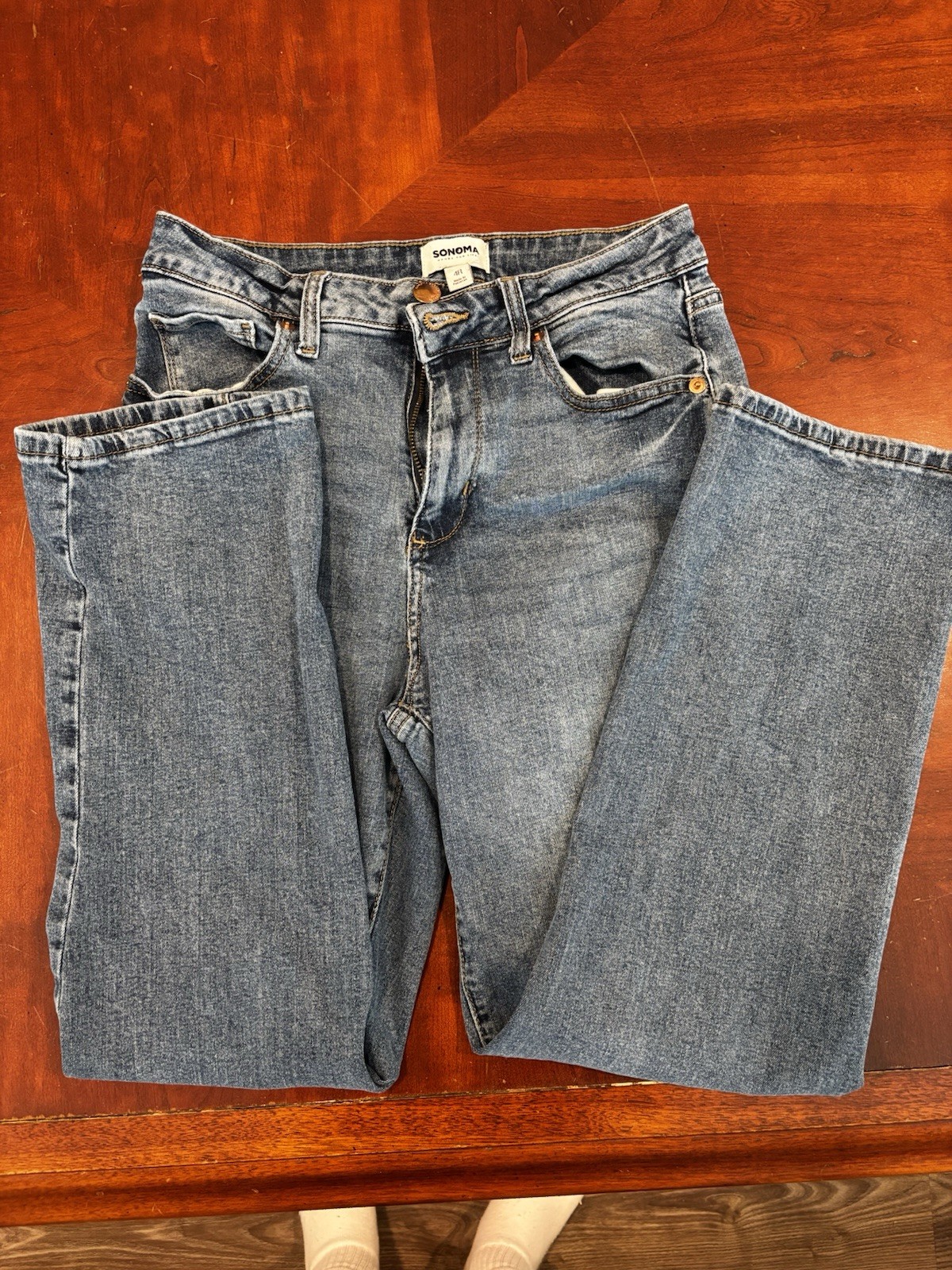 Sonoma High Waisted Women’s Blue Straight Leg Denim Jeans