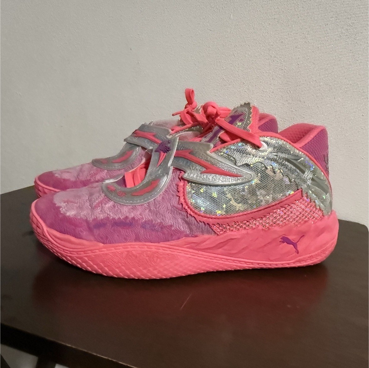 PUMA MB.05 World Tour Men’s Basketball Low-Top Sneakers Pink/Purple 312129-01