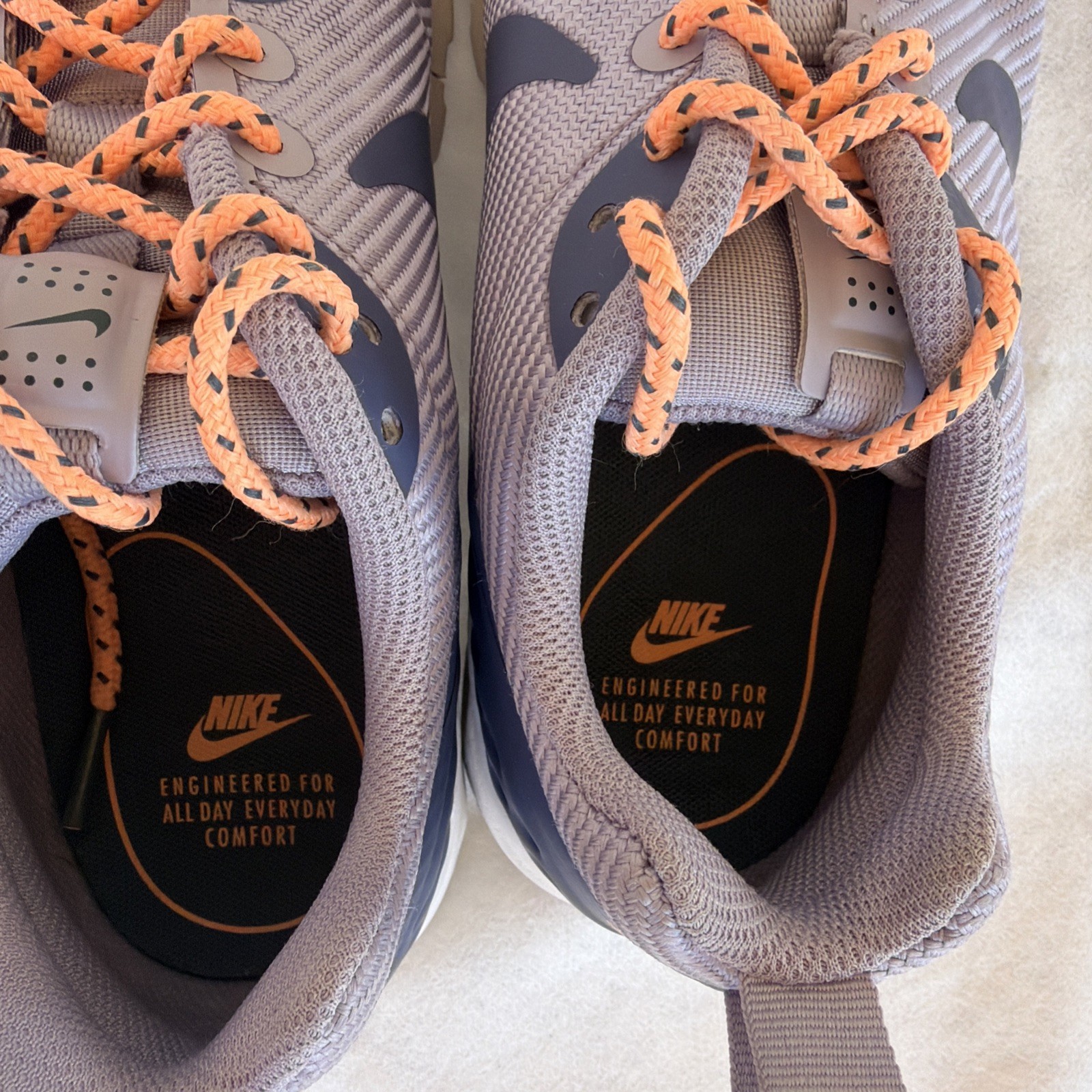 Women’s Nike Shoe Purple Orange Air Max Motion Sz 8.5