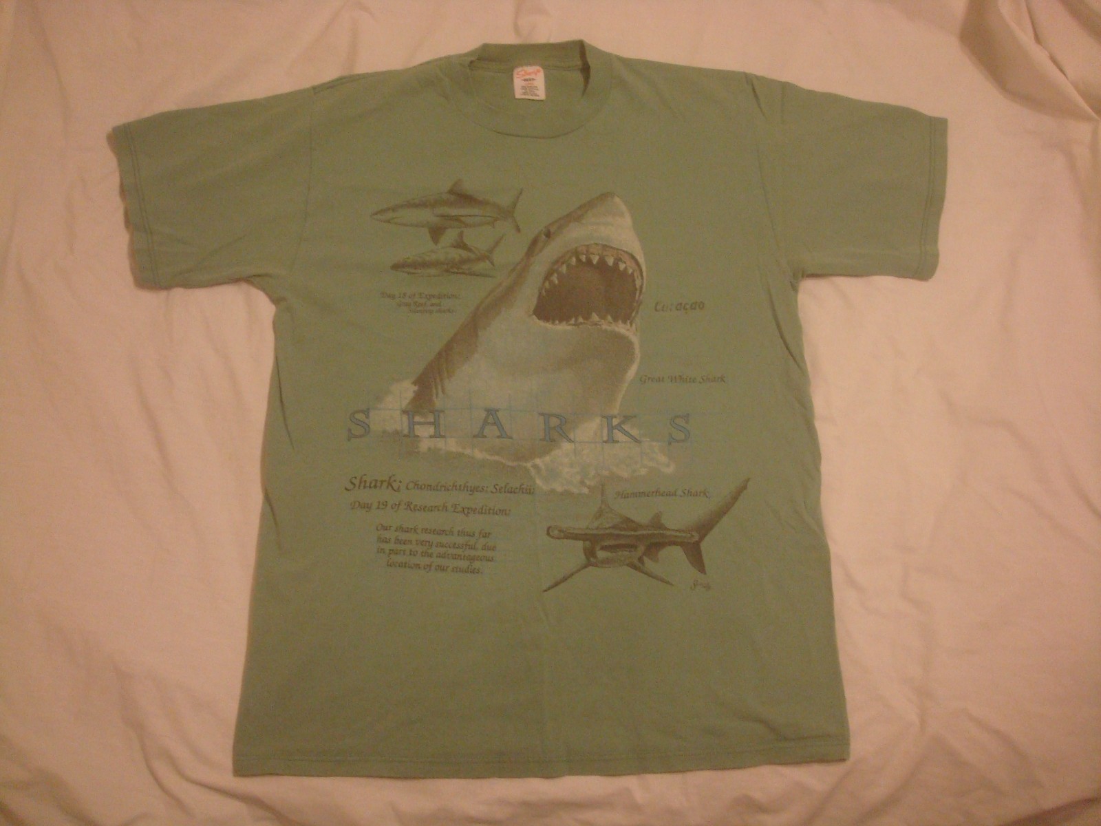 Vintage Sherry’s Best Sharks Short Sleeve Green T Shirt Large USA