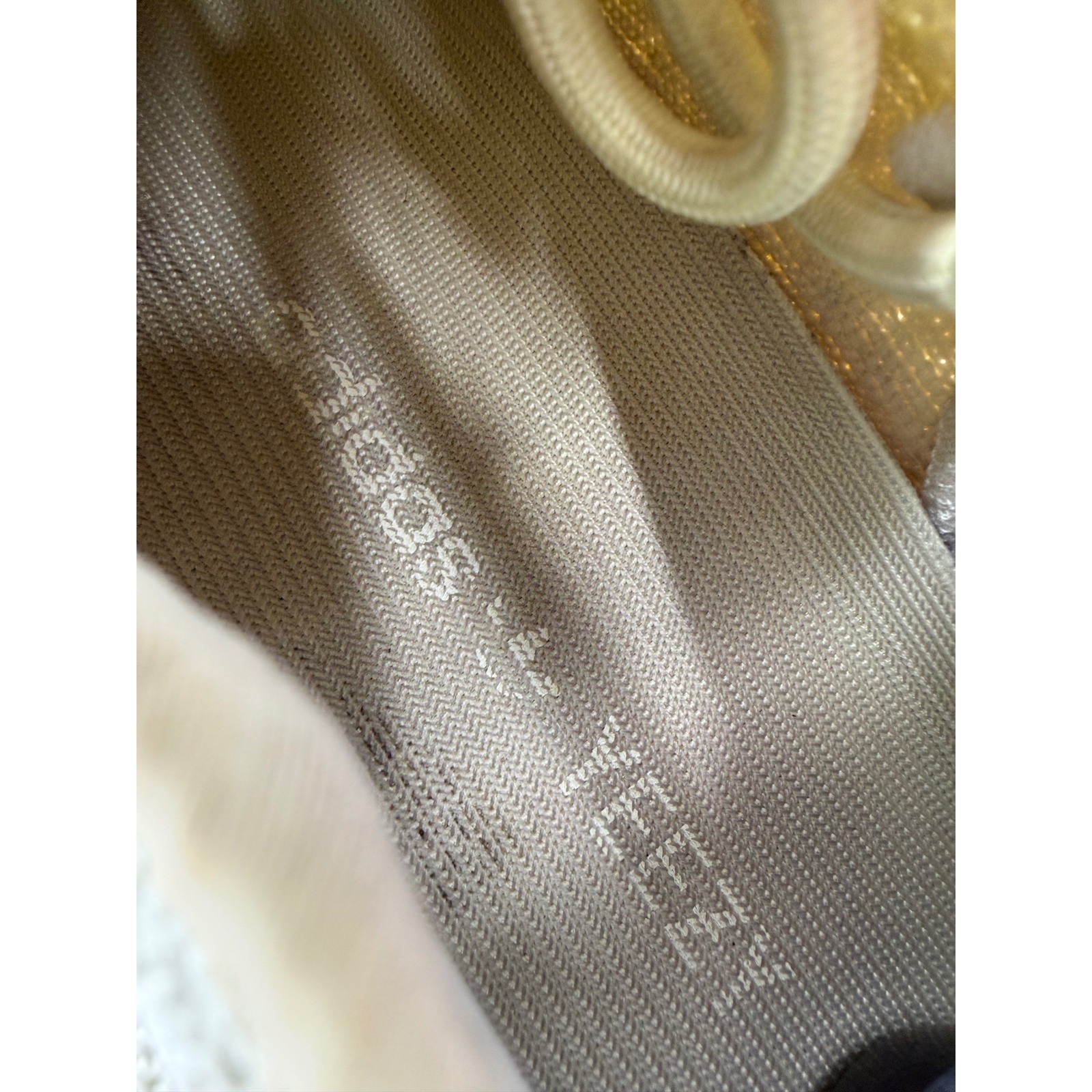 Adidas Yeezy Boost 350 V2 Butter Mens Pale Yellow Sneakers F36980 Size 9.5