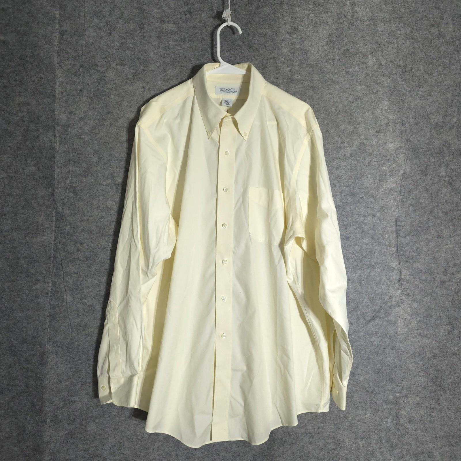Brooks Brothers Shirt Men 17 34/35 Yellow NonIron Cotton Button Down Long Sleeve
