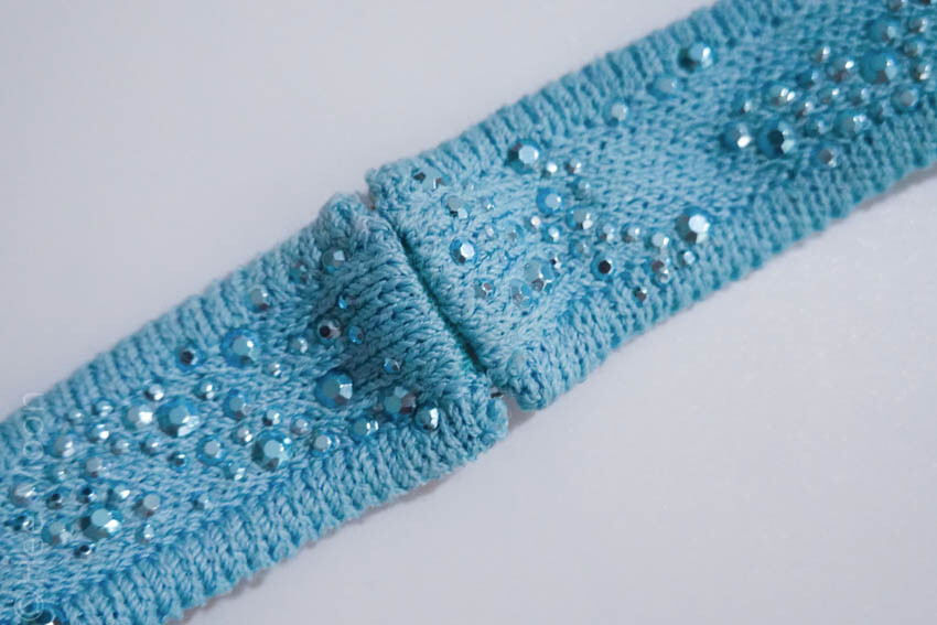 ST JOHN EVENING LIGHT AQUA BLUE W/ RHINESTONES BEDAZZLED Cocktail Dress SZ 6
