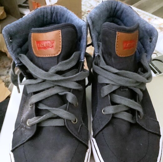 LEVIS STRAUSS Men’s Size 6 Blue Jean Color High Top Canvas Sneakers Leather