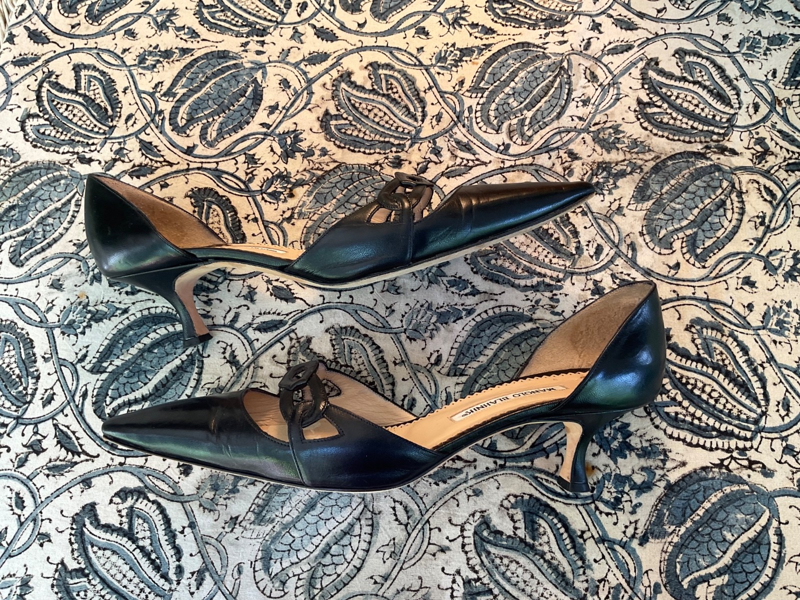 Manolo Blahnik black kitten heel, 39.5, $225