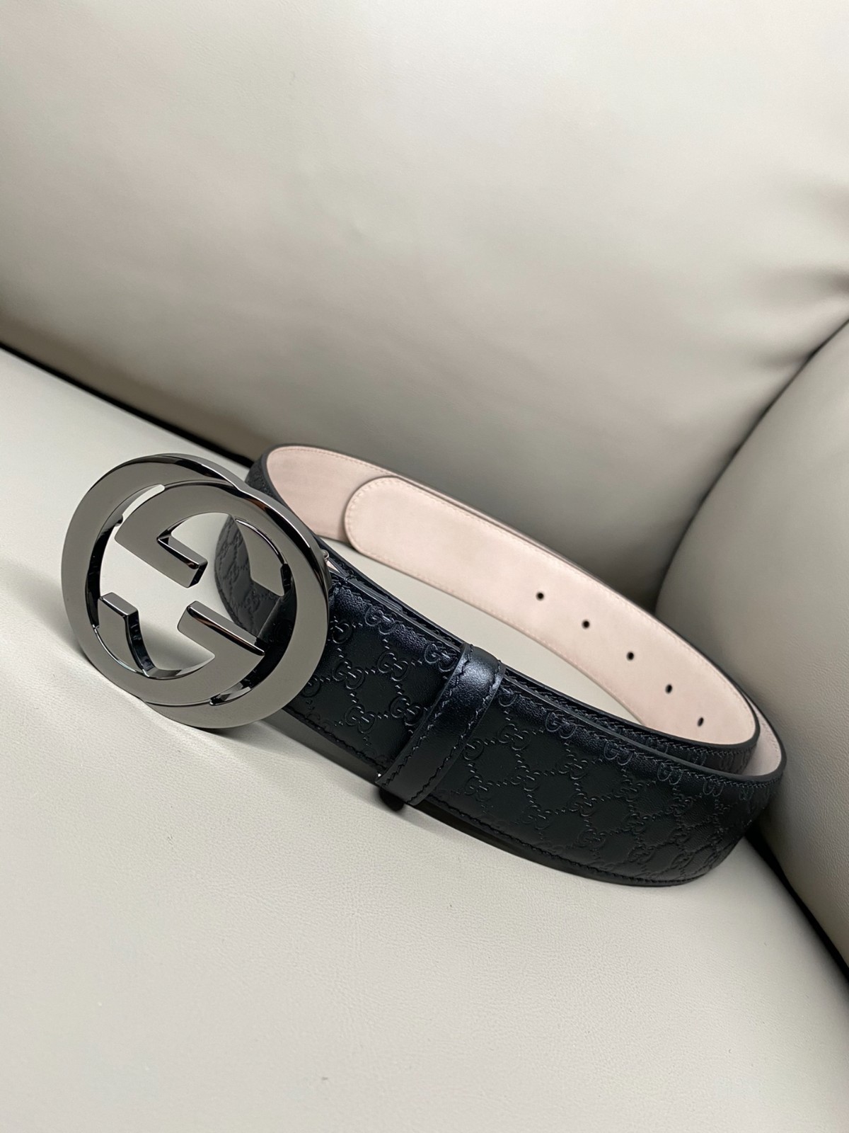 100% Authentic Gucci Black Leather Belt