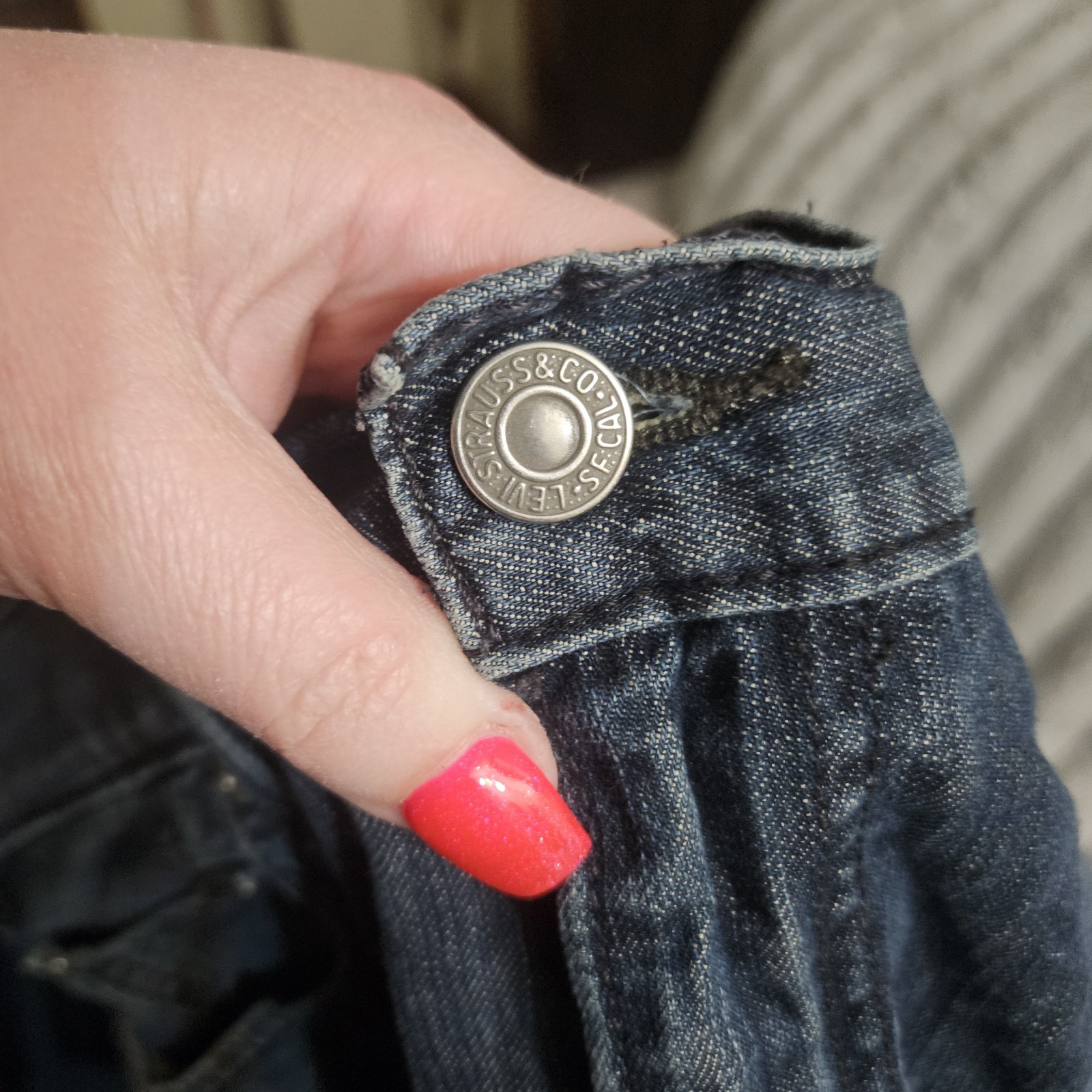 Levi’s Straight Blue Denim Jeans Regular Fit Mid Rise Solid Zip/Button 5-Pocket