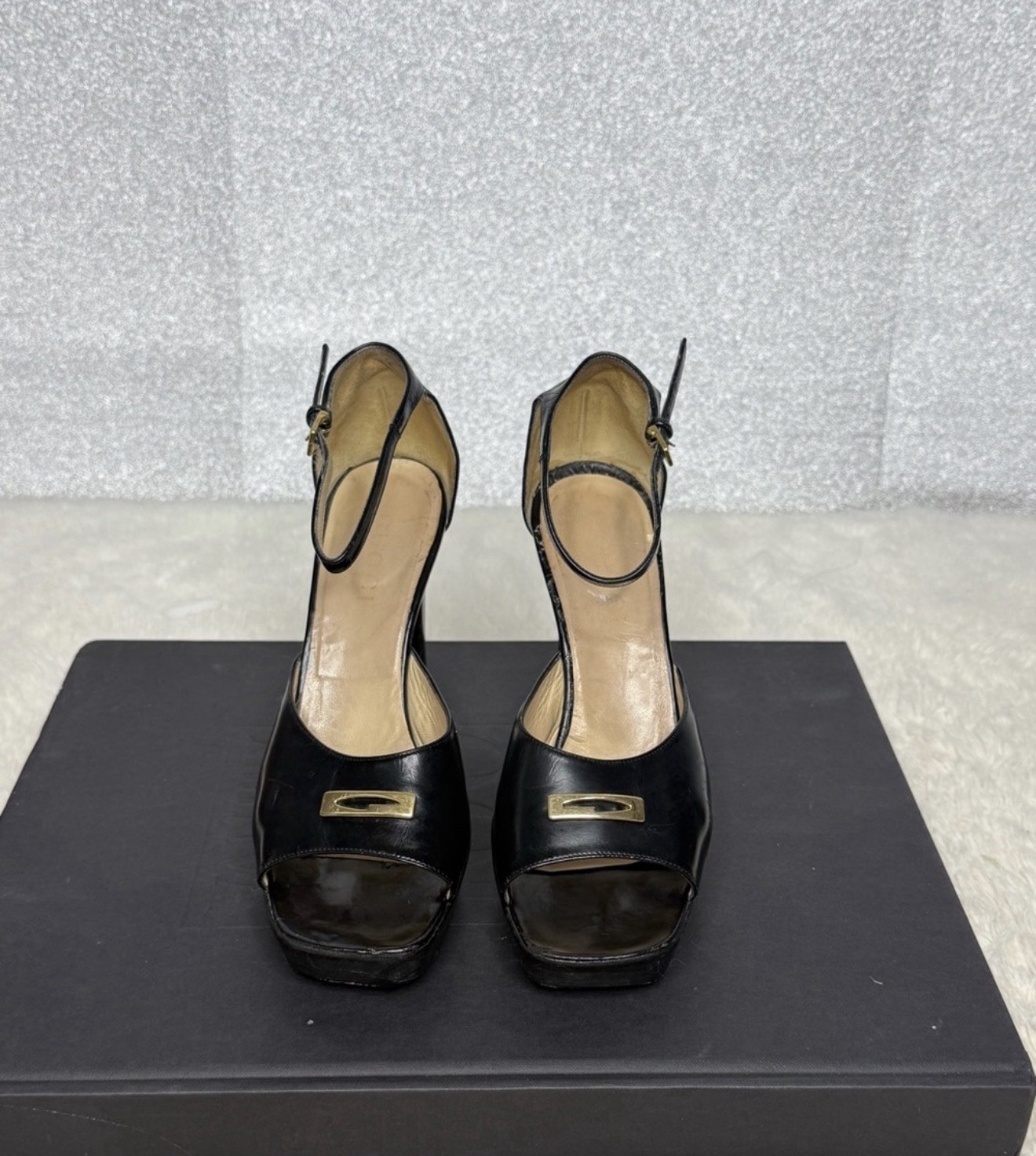 Gucci Women’s Black Leather Strappy Ankle Strap Open Toe Heels Buckle 6B