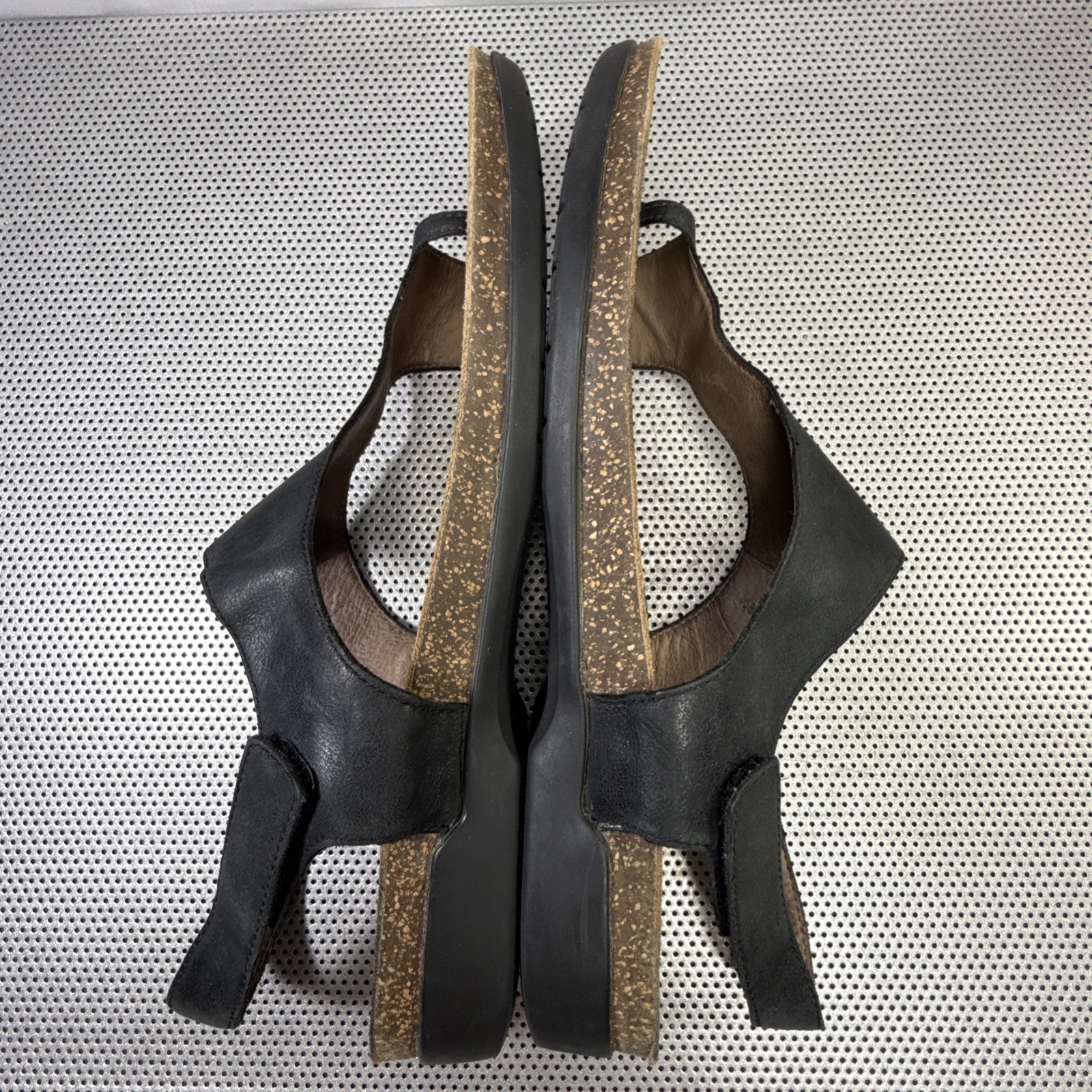 Dansko Reece Waxy Burnished Black Thong Sandal Size 42- Women’s 11.5-12
