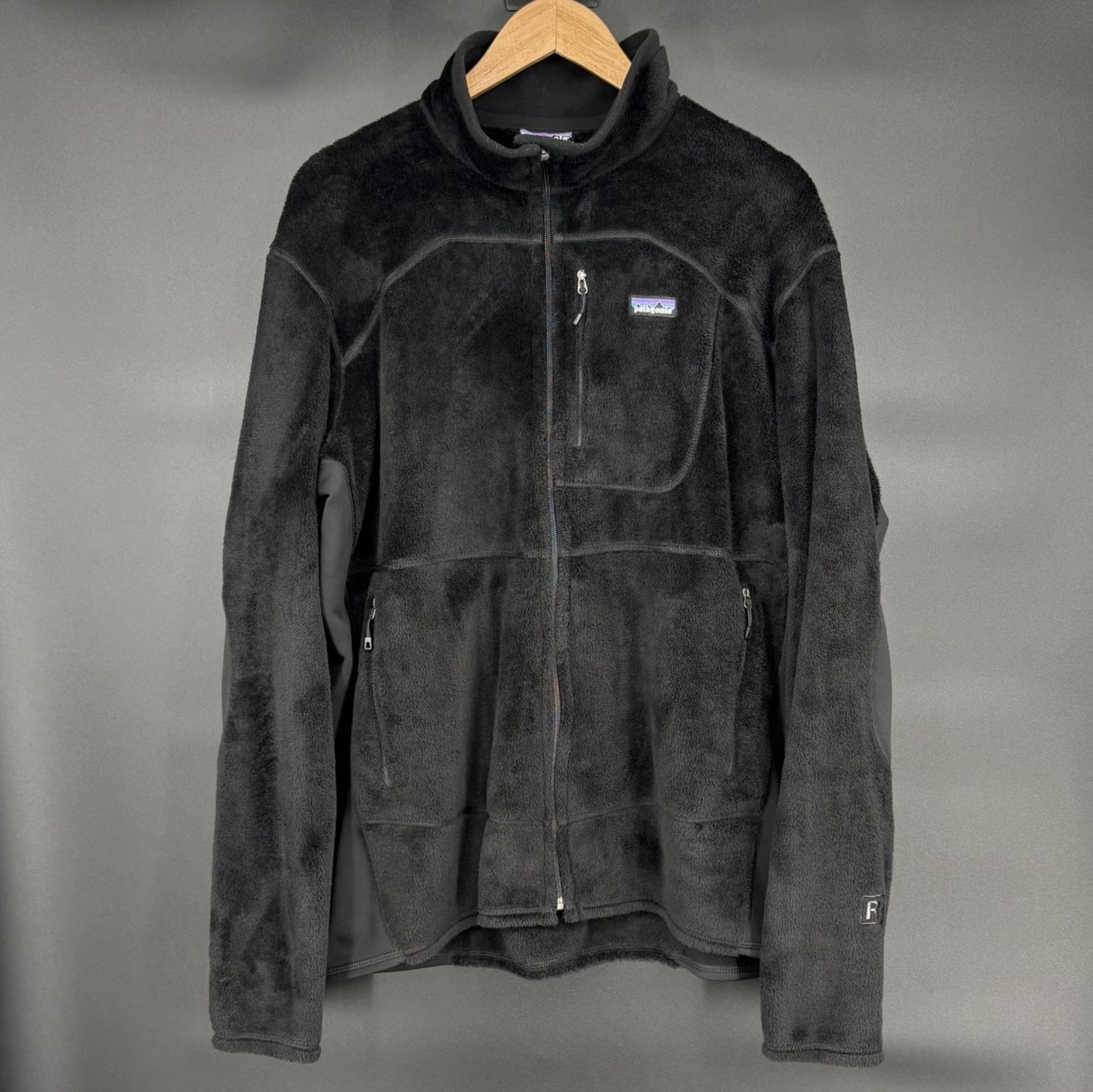 Patagonia Mens R2 Polartec Thermal Pro Fleece Jacket XL Black Full Zip Outdoor