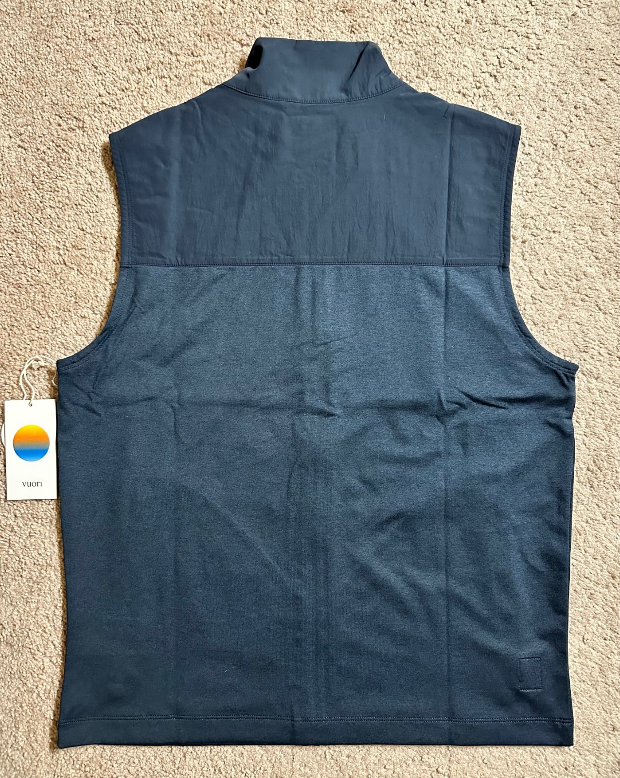 Vuori Men’s Sunday Element Vest INK HEATHER Blue sz Small NEW